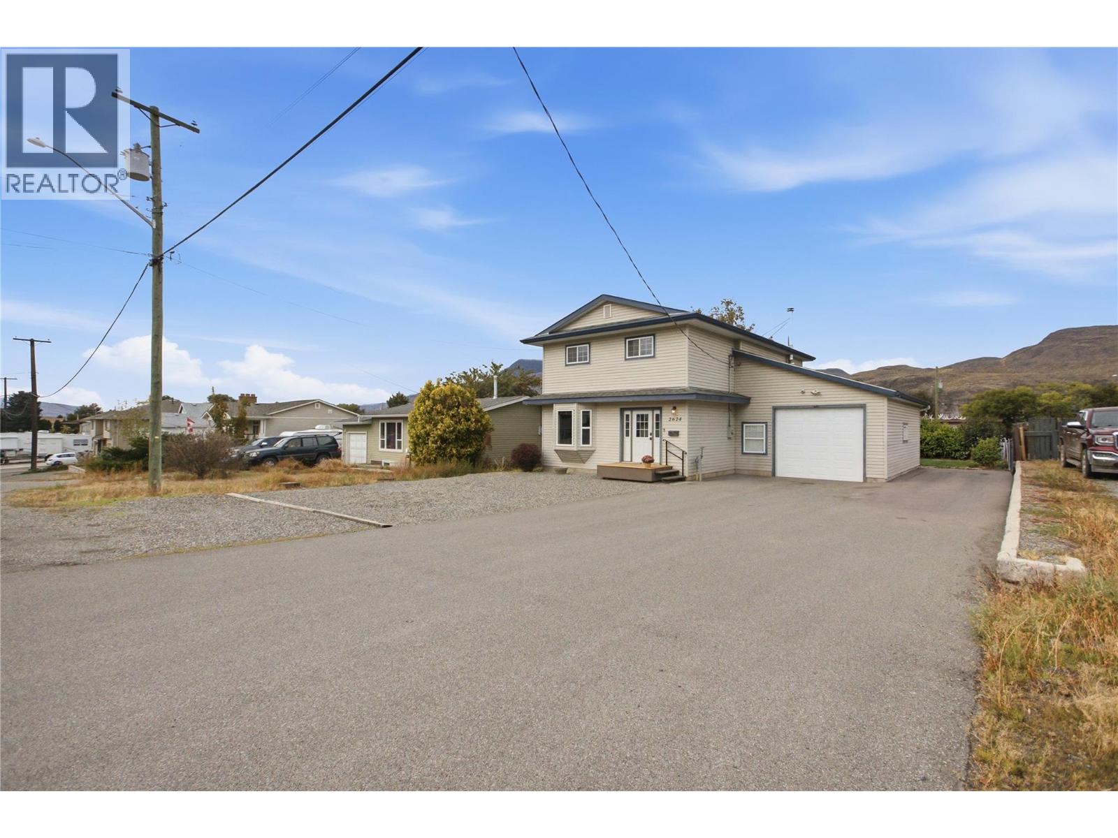 2624 Joyce Avenue, Kamloops, British Columbia  V2B 4M3 - Photo 2 - 10402684