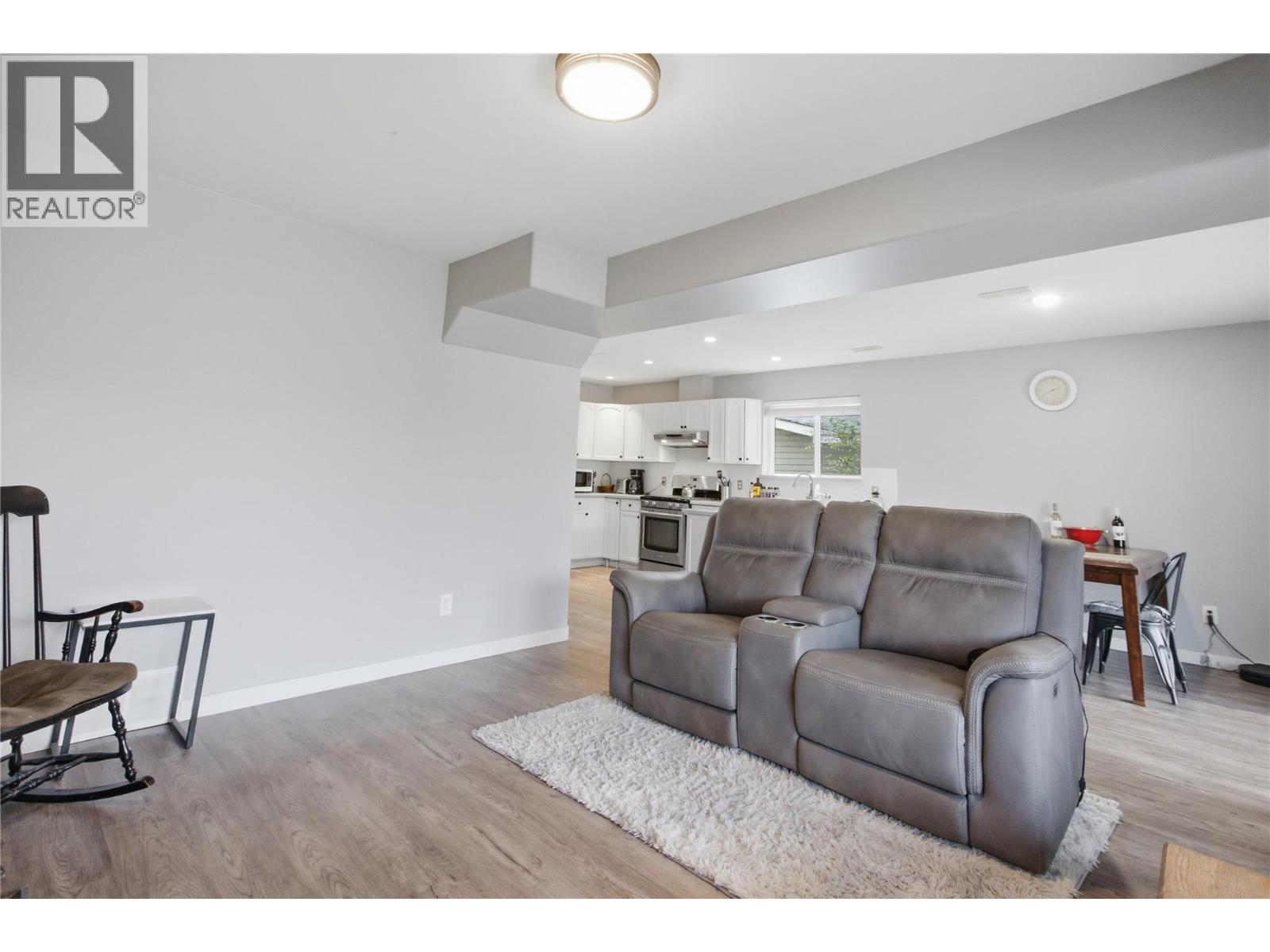 2624 Joyce Avenue, Kamloops, British Columbia  V2B 4M3 - Photo 20 - 10402684