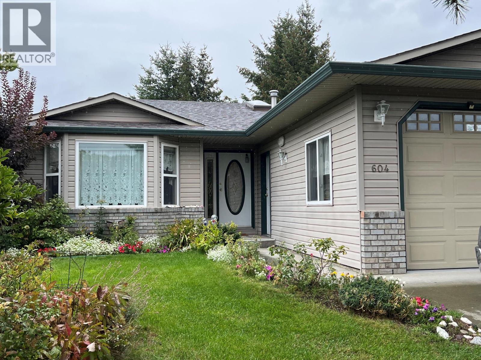 604 6th Avenue, Vernon, British Columbia  V1H 1Z1 - Photo 23 - 10401622