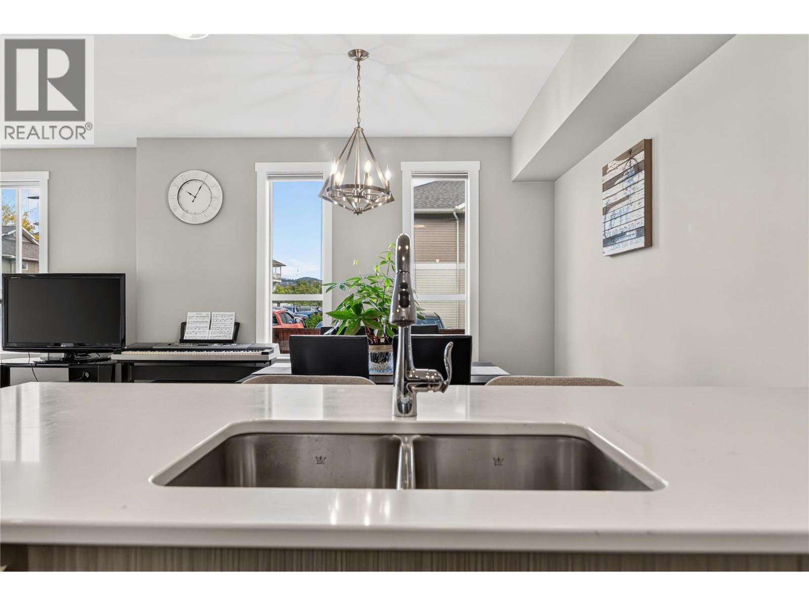 3090 Burtch Road Unit# 103, Kelowna, British Columbia  V1W 5G9 - Photo 9 - 10402356
