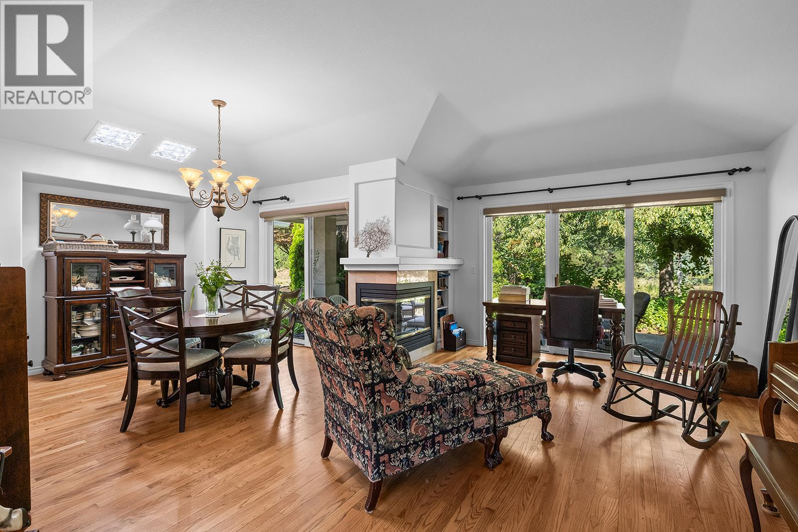 3889 Gallaghers Grange, Kelowna, British Columbia  V1W 3Z9 - Photo 11 - 10402469