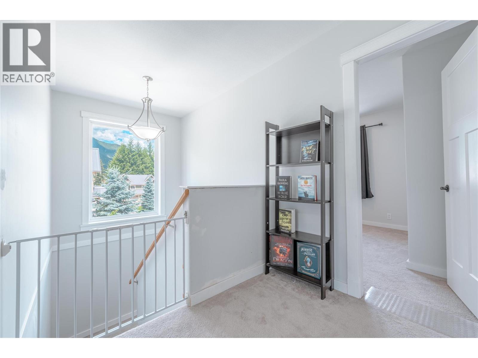 703 Center Street, Revelstoke, British Columbia  V0E 2S0 - Photo 19 - 10400450