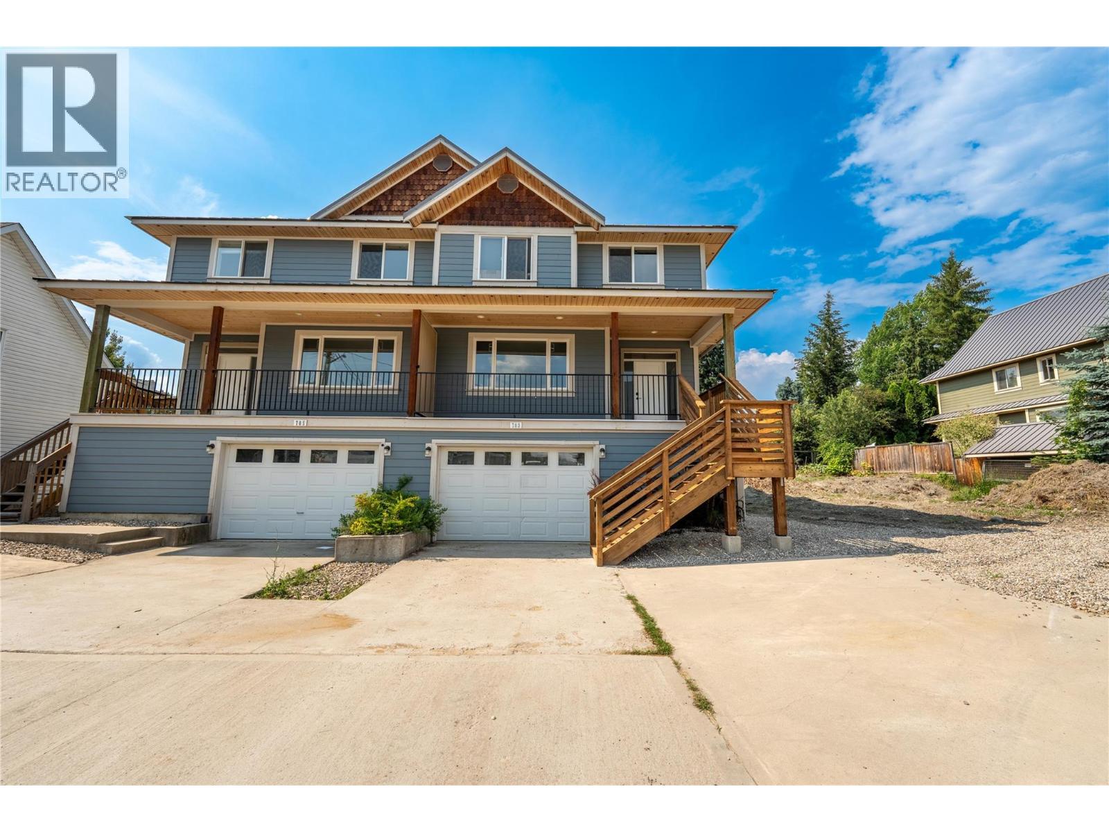 703 Center Street, Revelstoke, British Columbia  V0E 2S0 - Photo 2 - 10400450