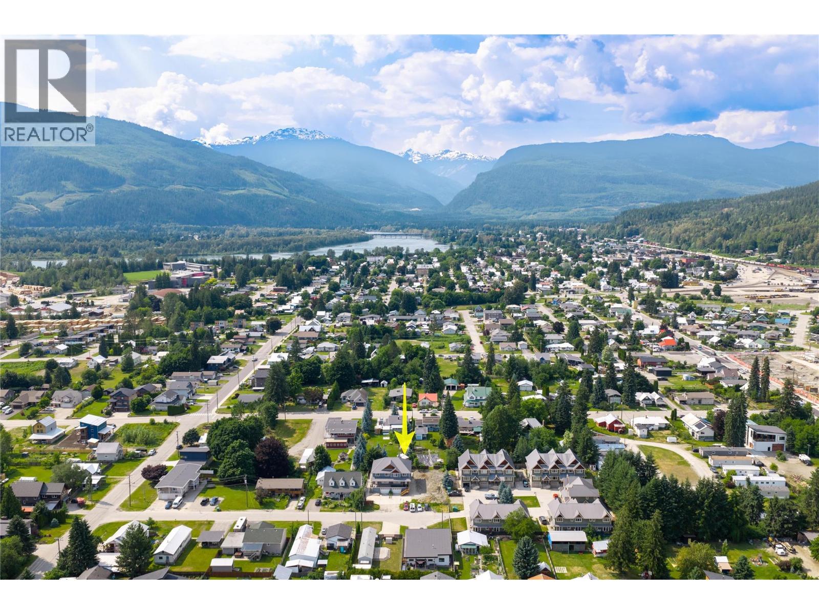 703 Center Street, Revelstoke, British Columbia  V0E 2S0 - Photo 50 - 10400450