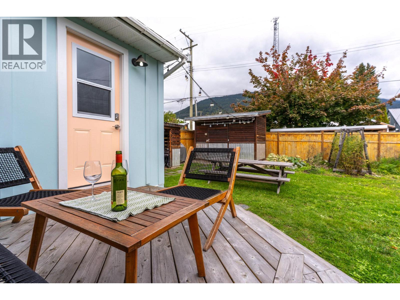 500 Sixth Street E, Revelstoke, British Columbia  V0E 2S0 - Photo 12 - 10402806