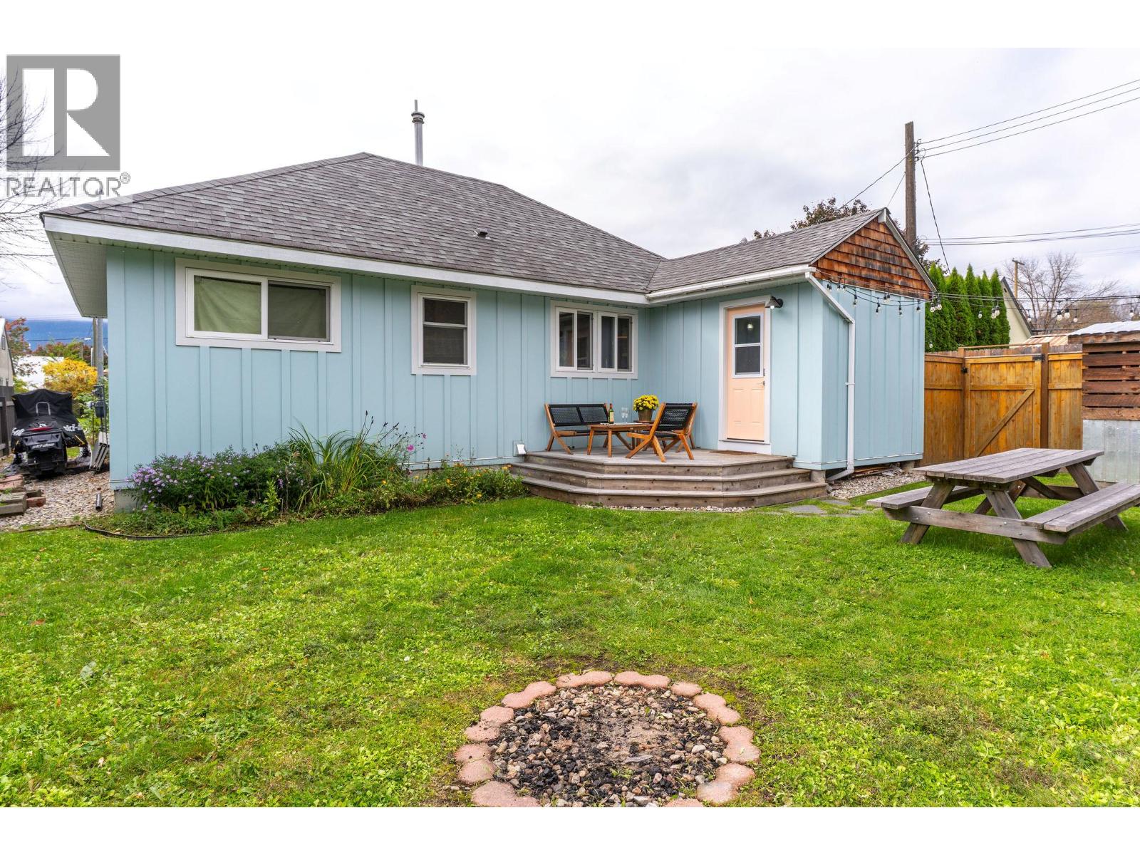 500 Sixth Street E, Revelstoke, British Columbia  V0E 2S0 - Photo 8 - 10402806