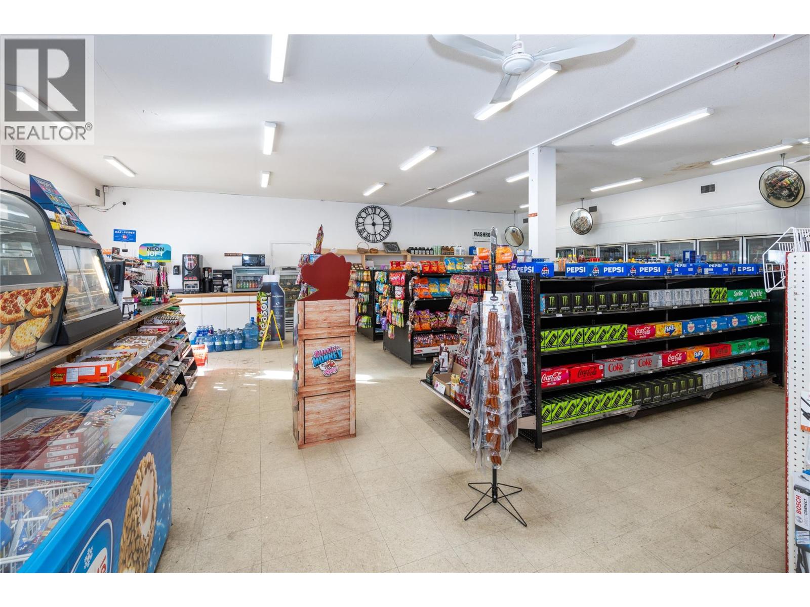 3643 Malakwa Road, Malakwa, British Columbia  V0E 2J0 - Photo 23 - 10402841