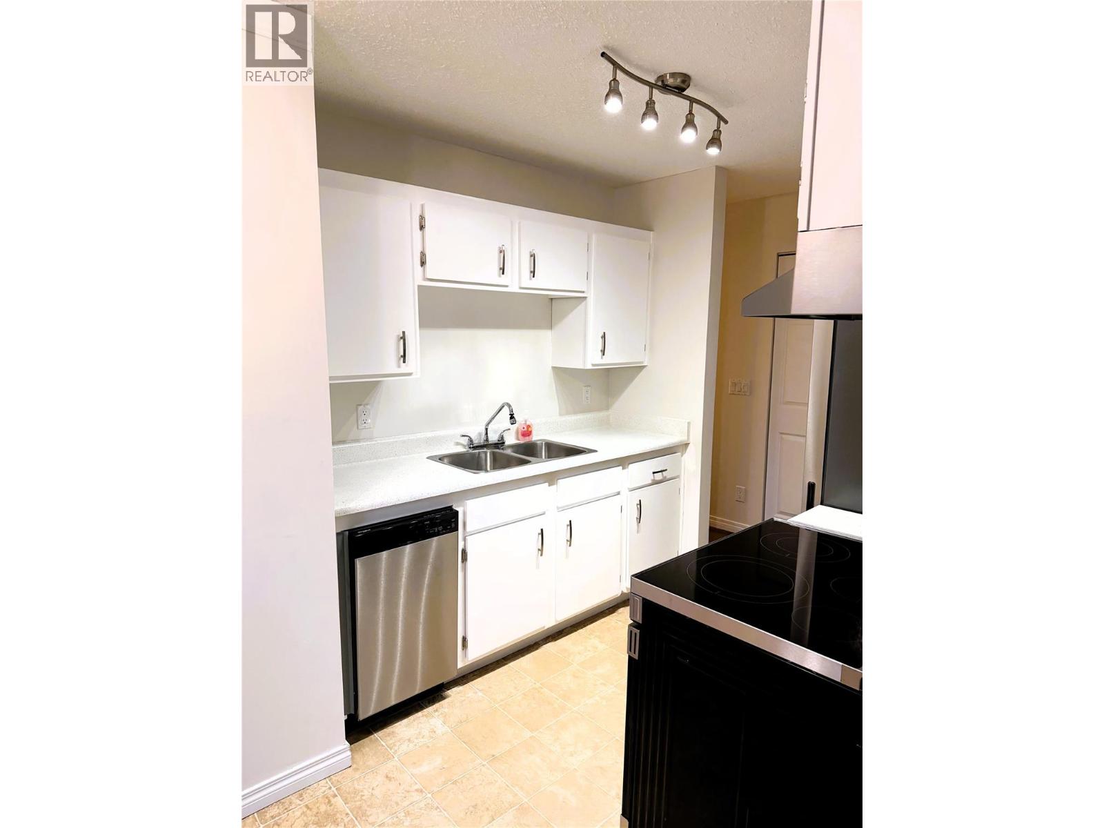625 Rowcliffe Avenue Unit# 207, Kelowna, British Columbia  V1Y 5Y8 - Photo 6 - 10402523