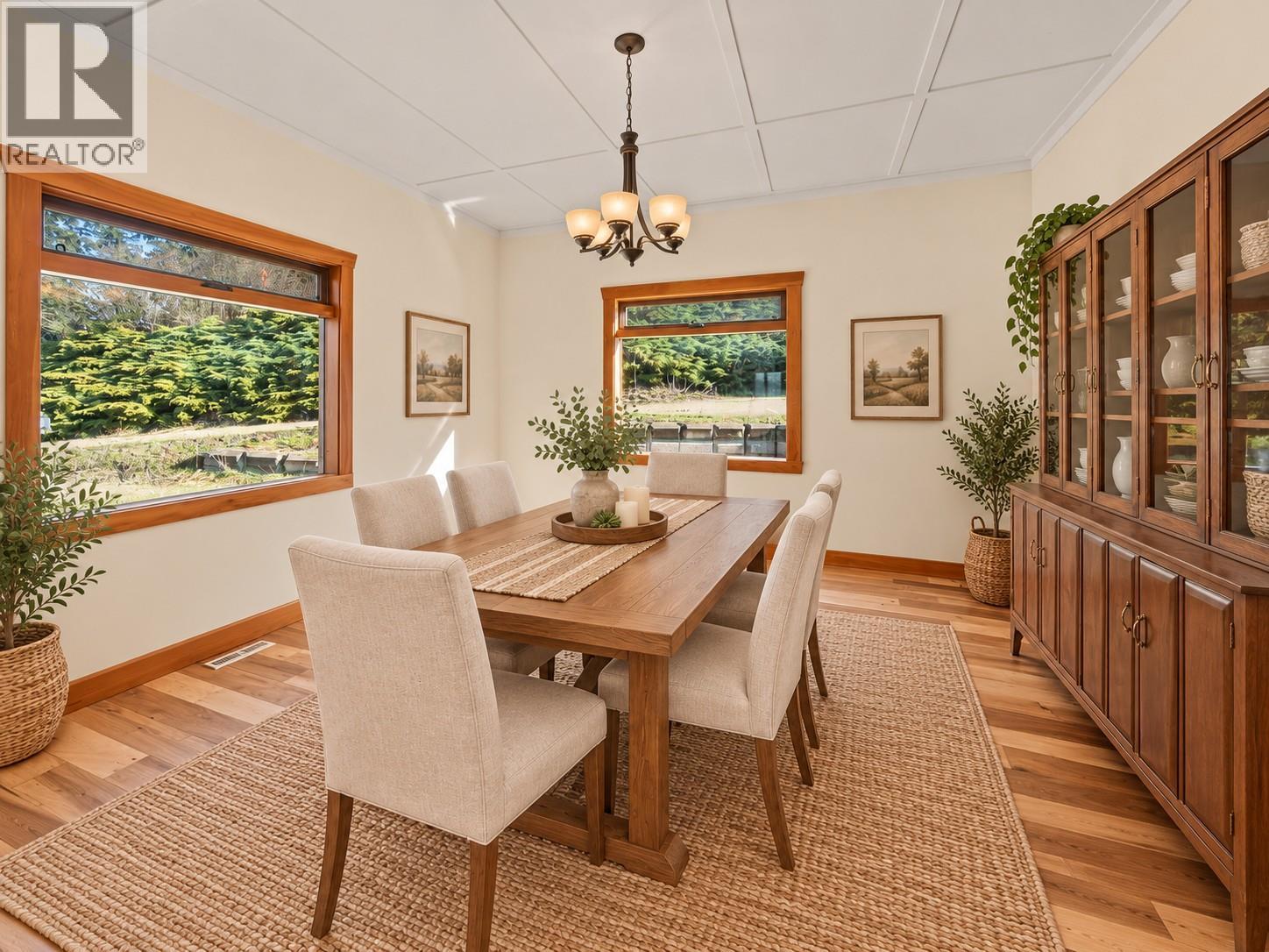 1321 10th Avenue, Salmon Arm, British Columbia  V1E 2V6 - Photo 27 - 10402802