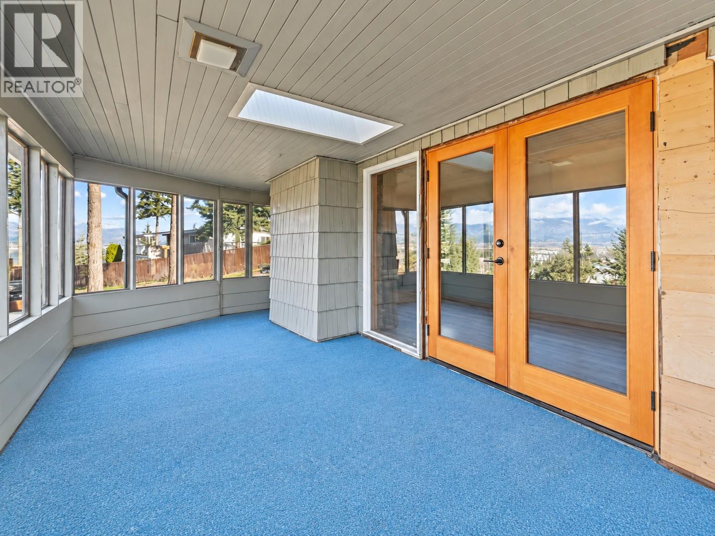 1321 10th Avenue, Salmon Arm, British Columbia  V1E 2V6 - Photo 33 - 10402802