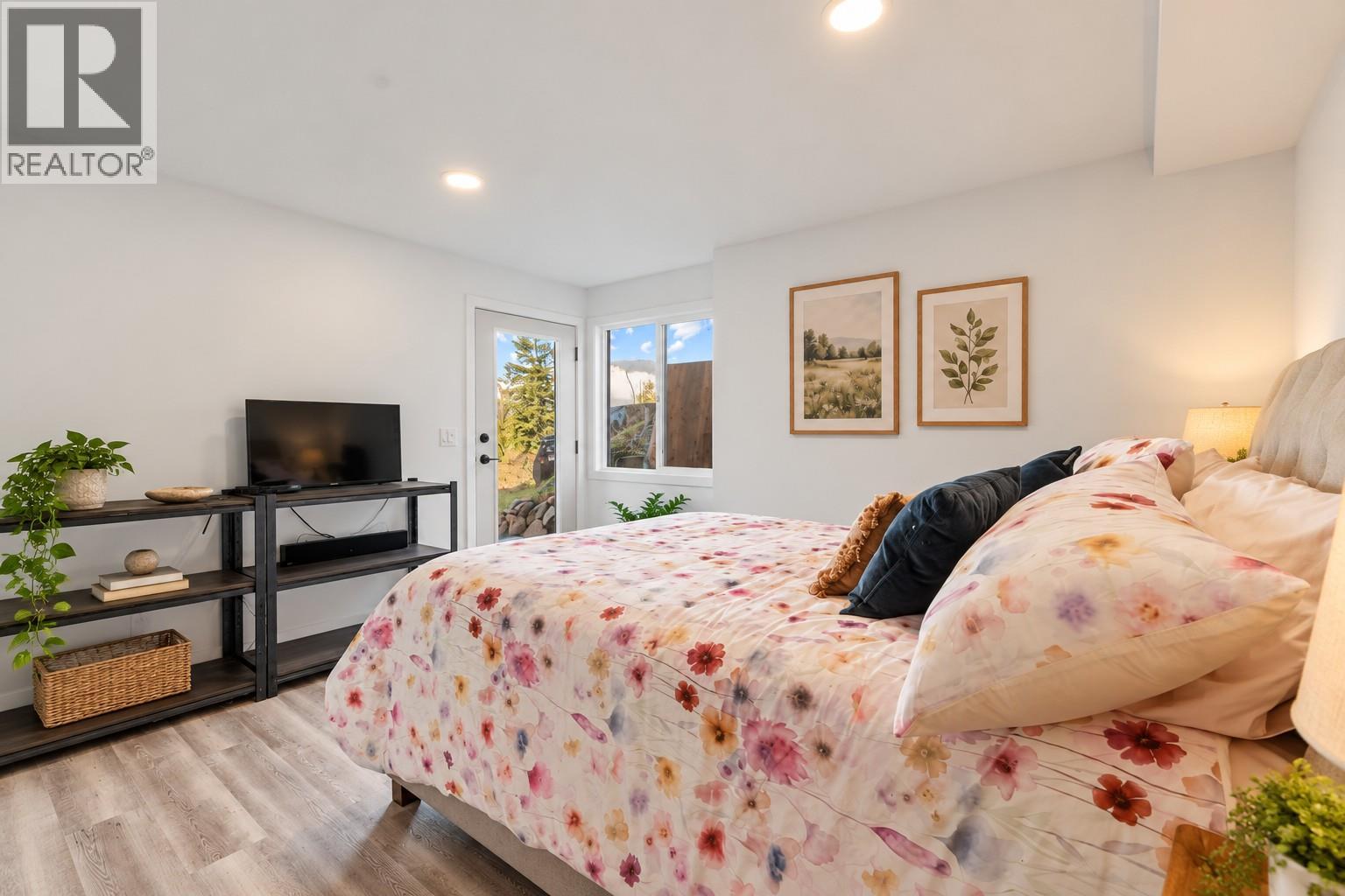 1321 10th Avenue, Salmon Arm, British Columbia  V1E 2V6 - Photo 34 - 10402802
