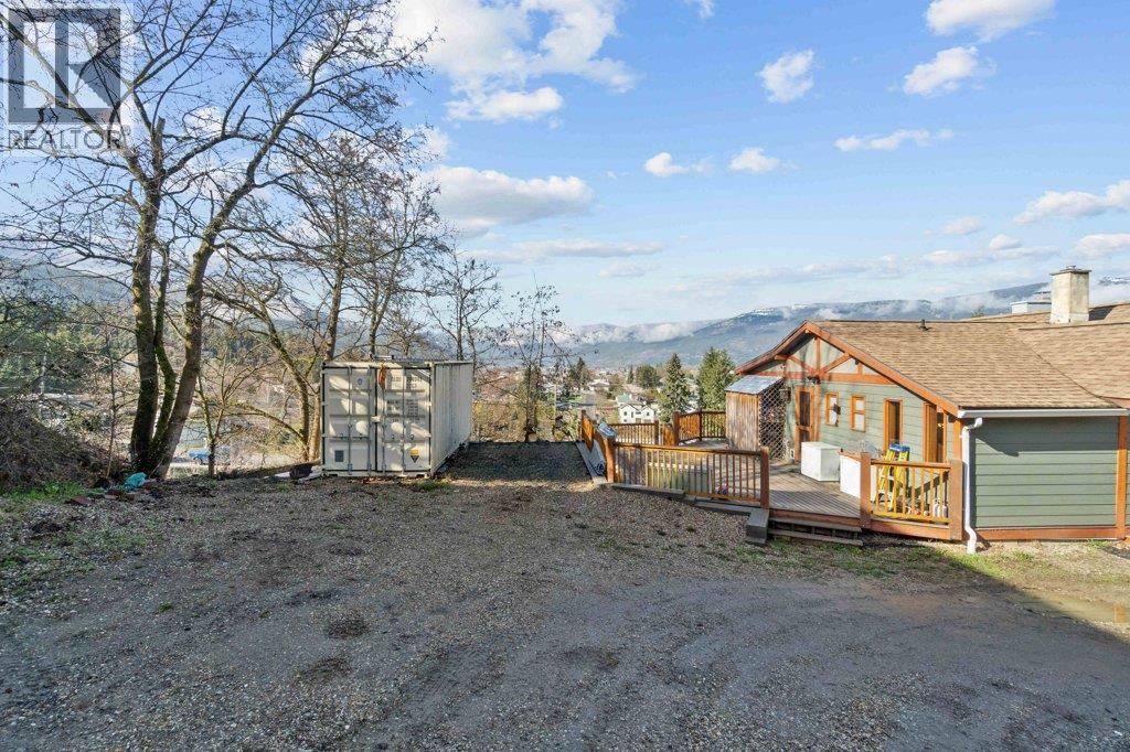 1321 10th Avenue, Salmon Arm, British Columbia  V1E 2V6 - Photo 60 - 10402802