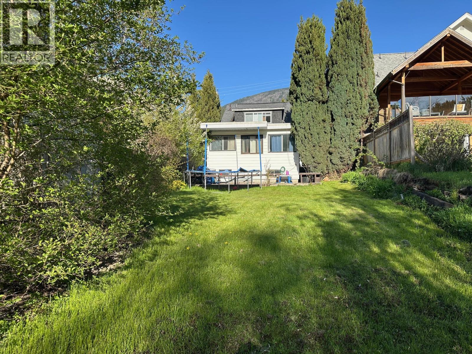 609 Second Street, Nelson, British Columbia  V1L 2L7 - Photo 19 - 10402803
