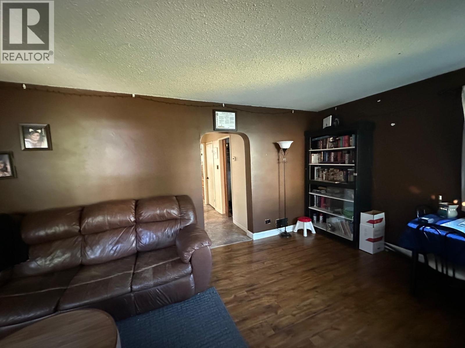 609 Second Street, Nelson, British Columbia  V1L 2L7 - Photo 5 - 10402803
