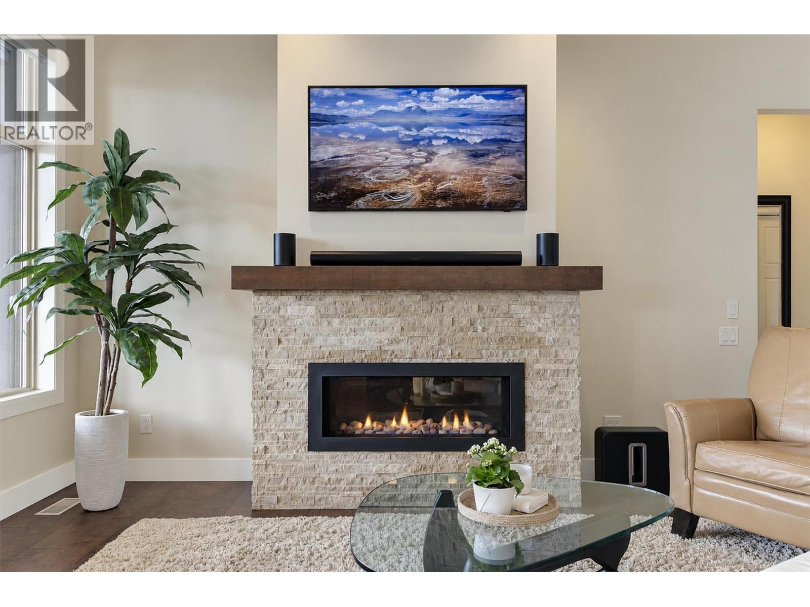 2151 Madera Court, West Kelowna, British Columbia  V4T 3H7 - Photo 8 - 10402647