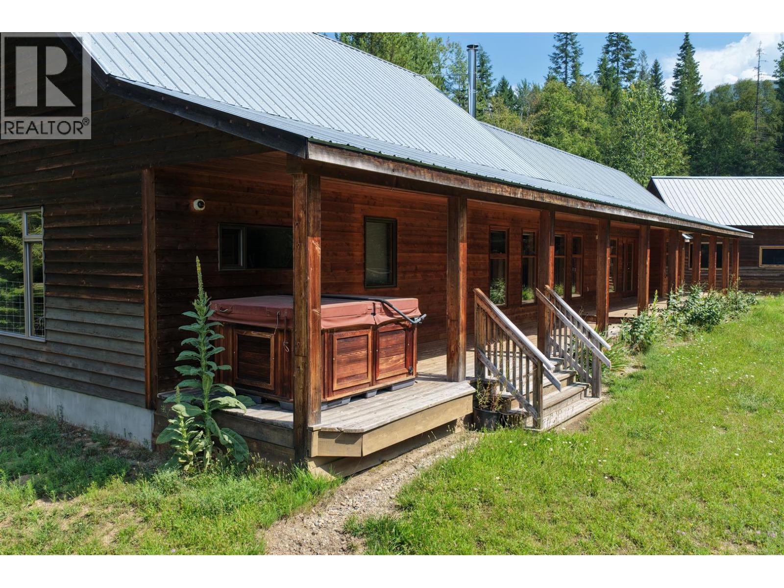 152 Talbot Road, Nelway, British Columbia  V0G 1Z0 - Photo 10 - 10402937