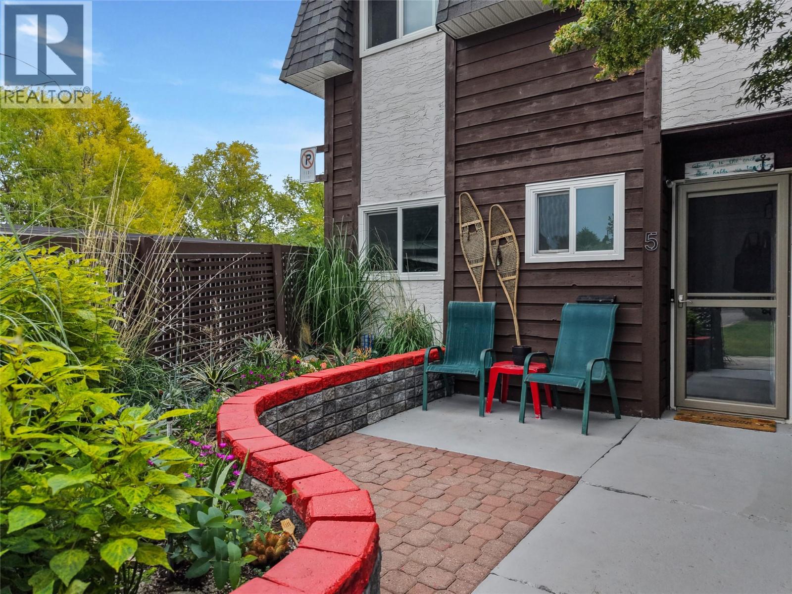 3135 Walnut Street Unit# 5, Kelowna, British Columbia  V1W 3T6 - Photo 1 - 10402890
