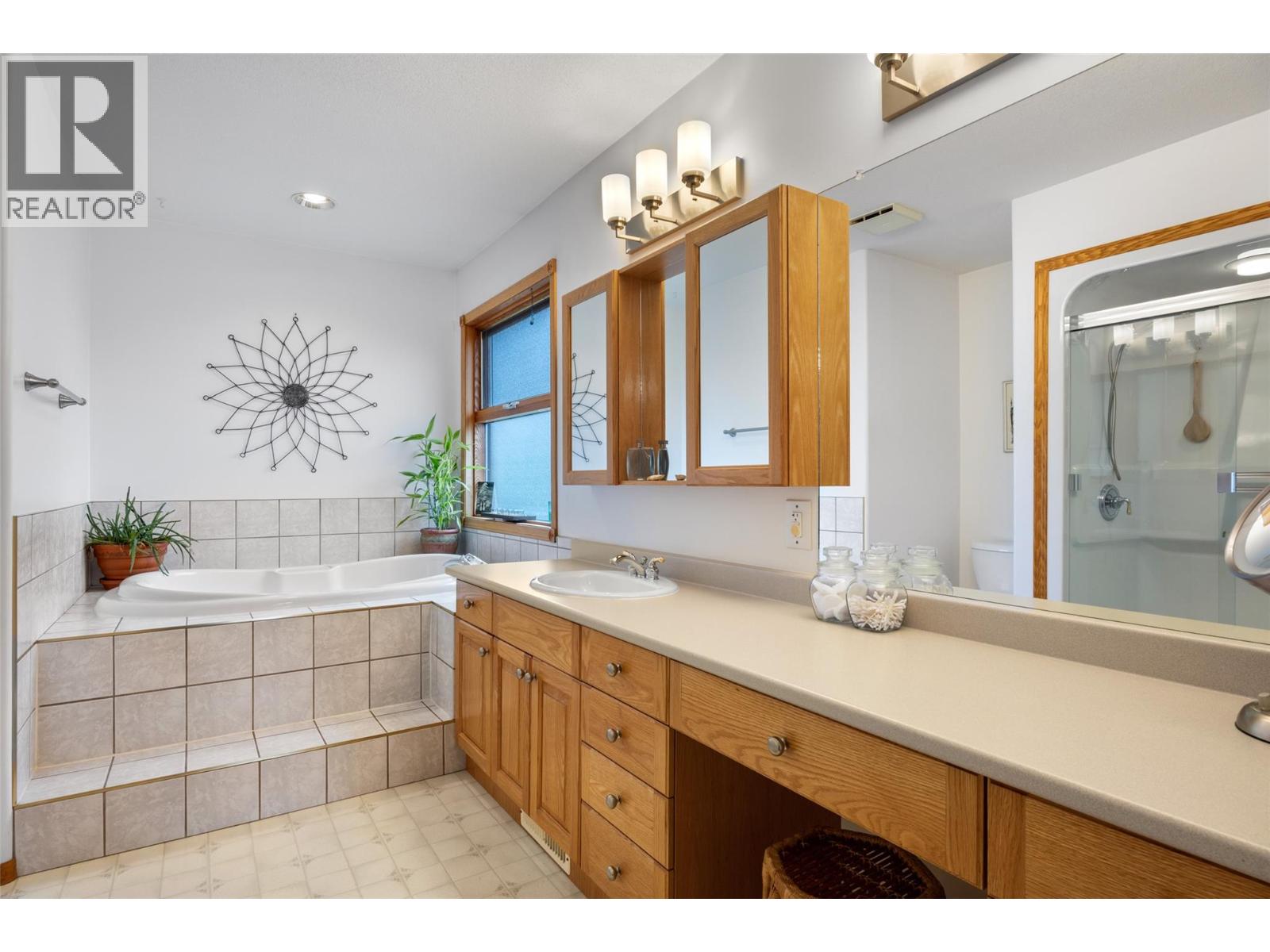 780 Huntington Drive, Kamloops, British Columbia  V2B 6G4 - Photo 23 - 10402764