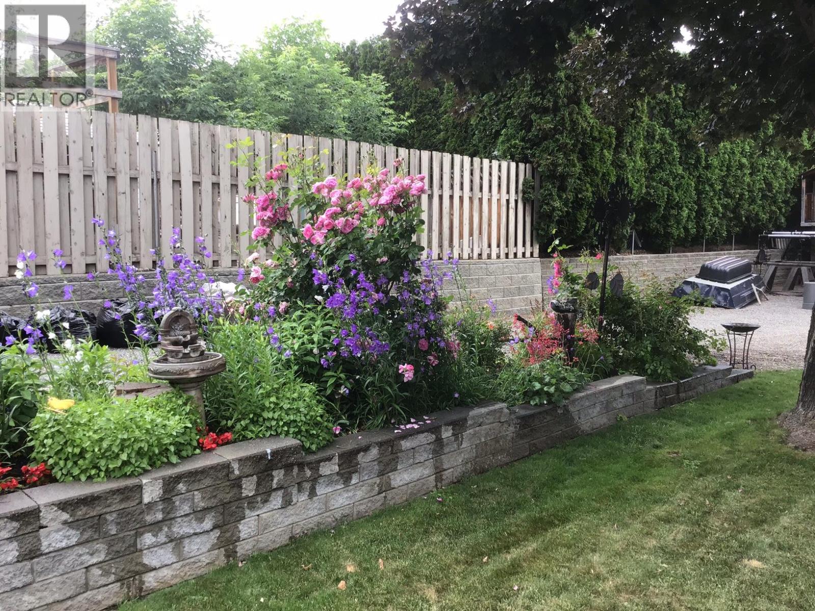 780 Huntington Drive, Kamloops, British Columbia  V2B 6G4 - Photo 53 - 10402764