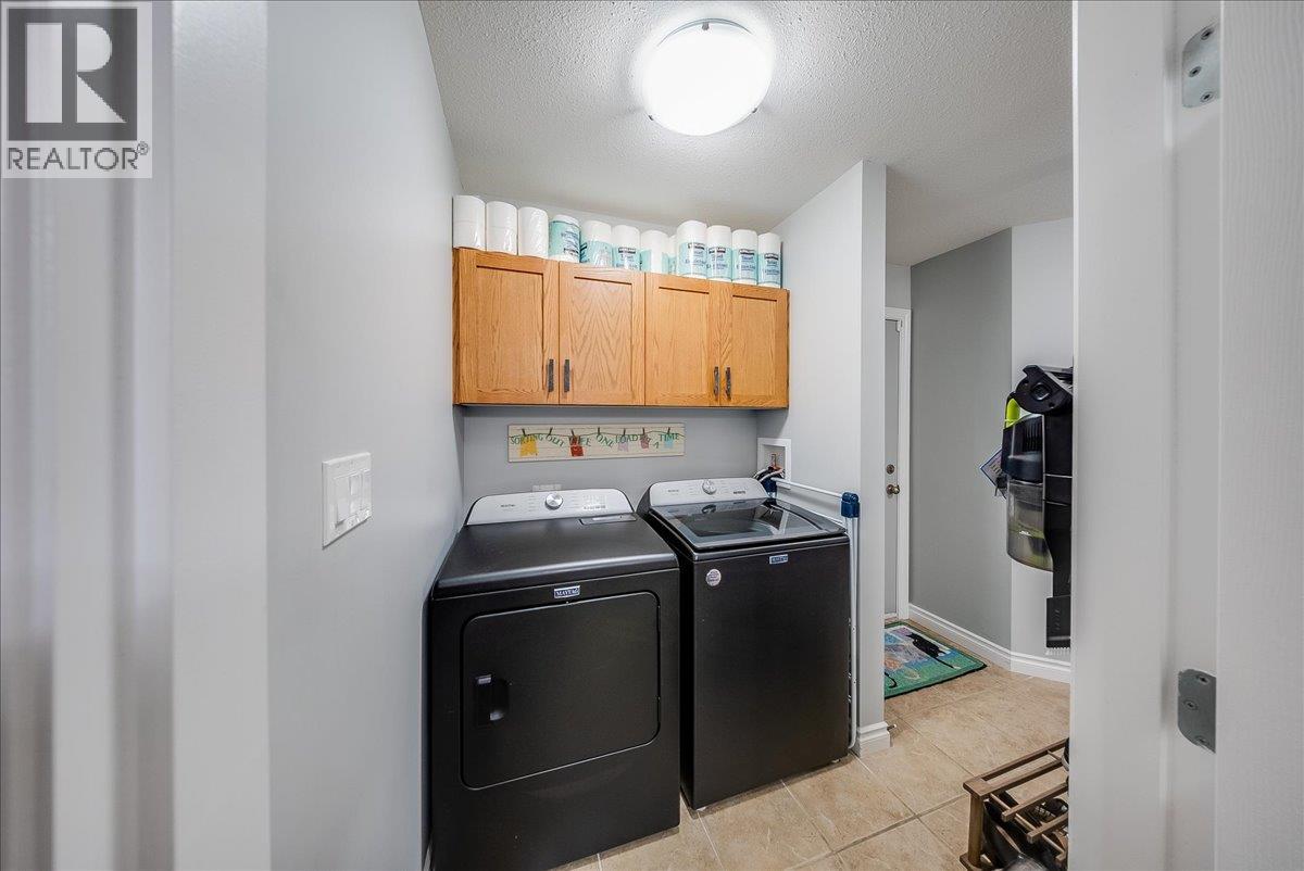 114 Mountain Side Drive, Fruitvale, British Columbia  V0G 1L0 - Photo 19 - 10402592
