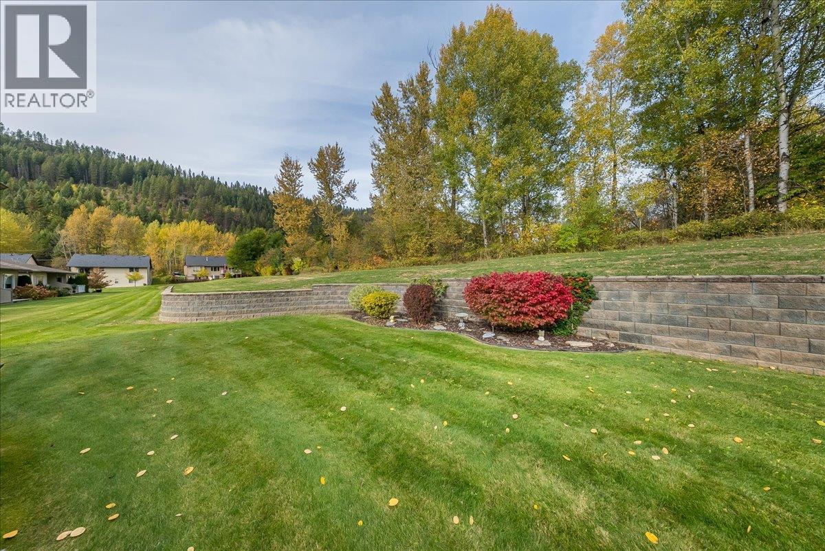 114 Mountain Side Drive, Fruitvale, British Columbia  V0G 1L0 - Photo 33 - 10402592