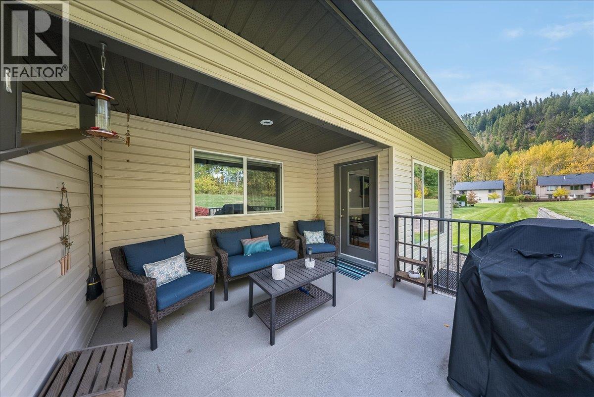 114 Mountain Side Drive, Fruitvale, British Columbia  V0G 1L0 - Photo 34 - 10402592