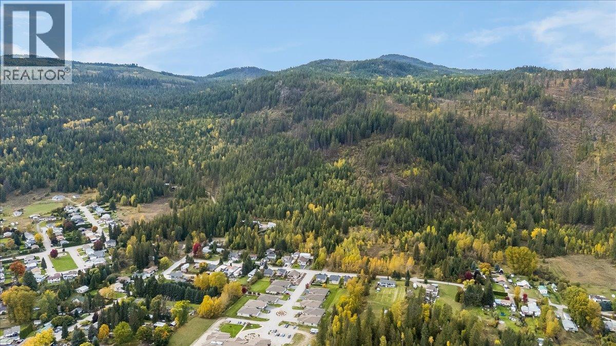 114 Mountain Side Drive, Fruitvale, British Columbia  V0G 1L0 - Photo 47 - 10402592
