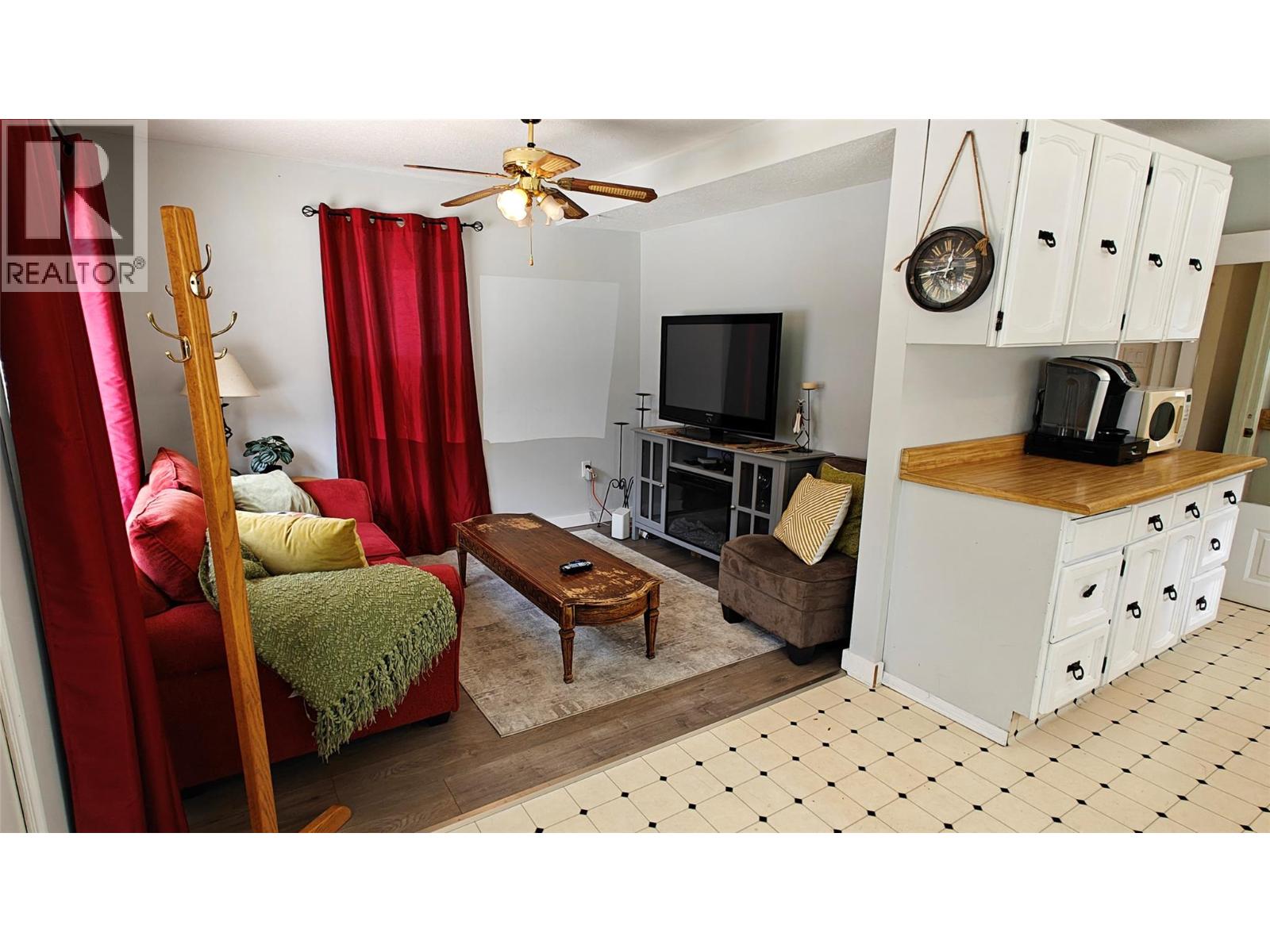 521 Turner Street, Warfield, British Columbia  V1R 2P6 - Photo 7 - 10402730