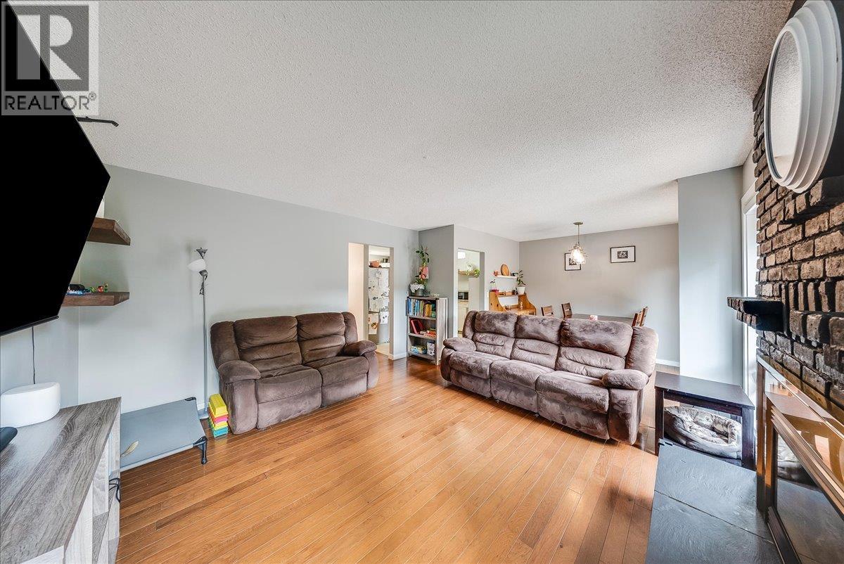 3609 Southridge Drive, Castlegar, British Columbia  V1N 3X7 - Photo 17 - 10402804