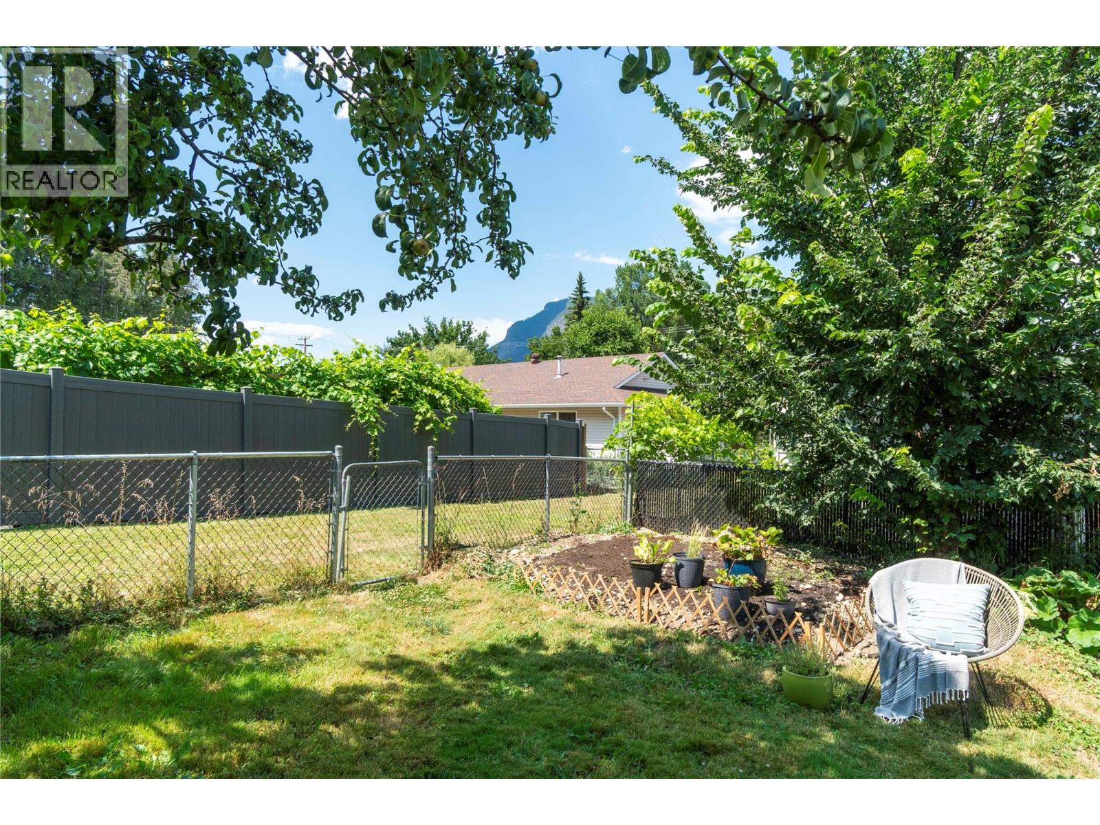 5131 69 Avenue Ne, Salmon Arm, British Columbia  V0E 1K0 - Photo 33 - 10402762
