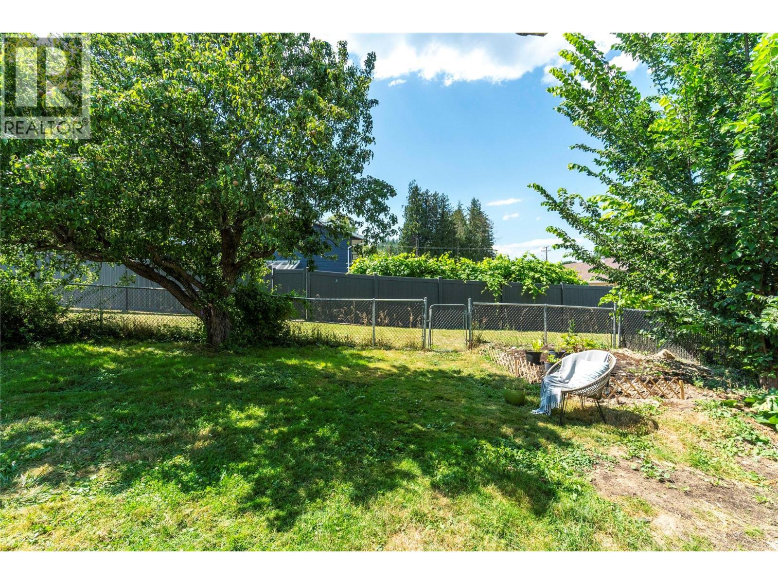 5131 69 Avenue Ne, Salmon Arm, British Columbia  V0E 1K0 - Photo 34 - 10402762