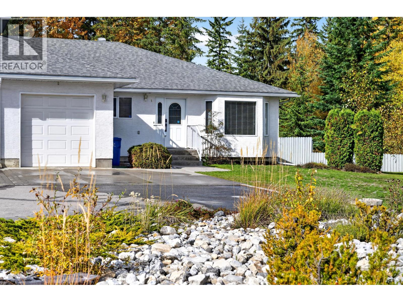 339 5th Avenue Unit# 1, Golden, British Columbia  V0A 1H0 - Photo 1 - 10402867