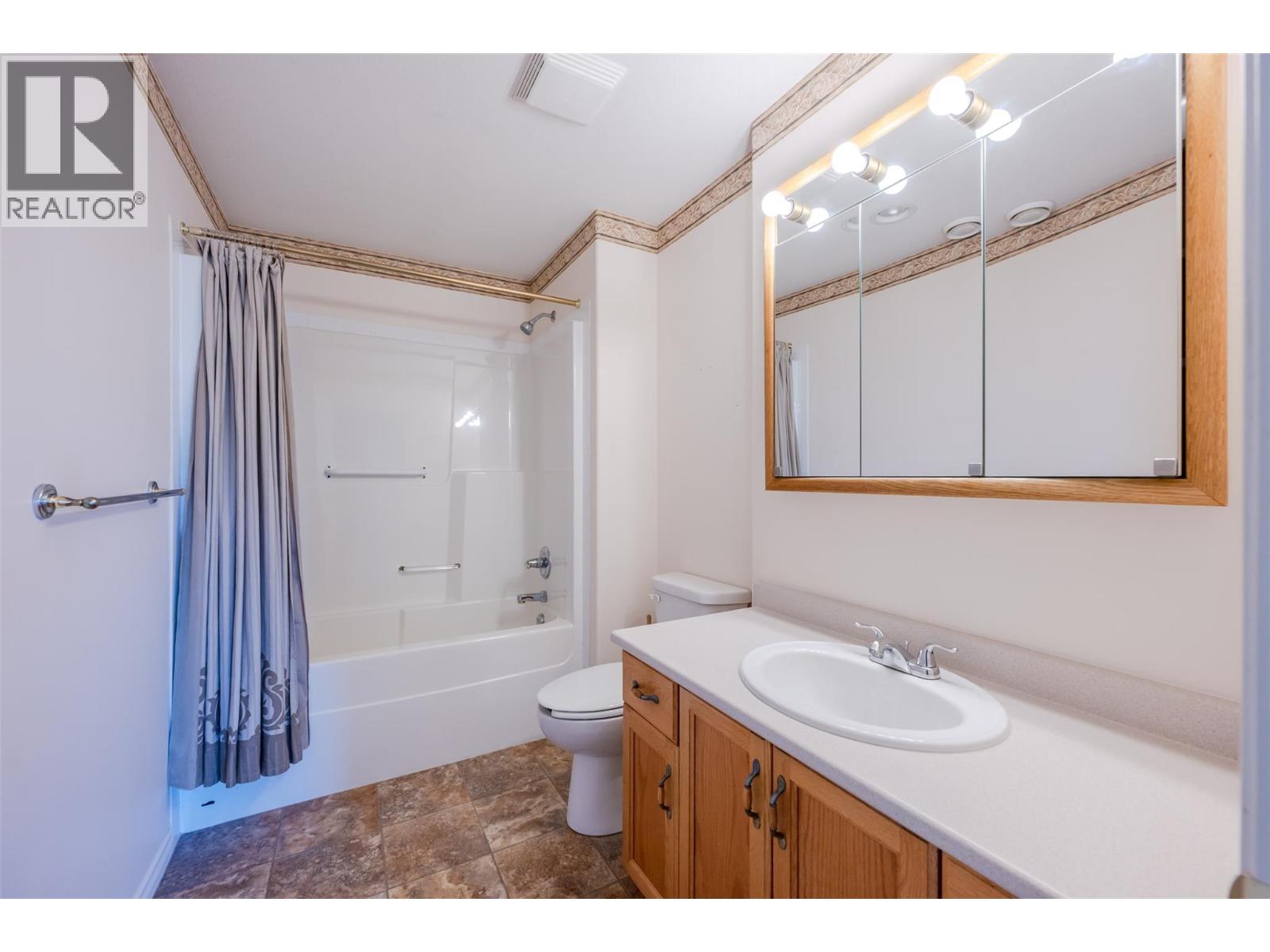 2255 Atkinson Street Unit# 807, Penticton, British Columbia  V2A 8R7 - Photo 25 - 10402916