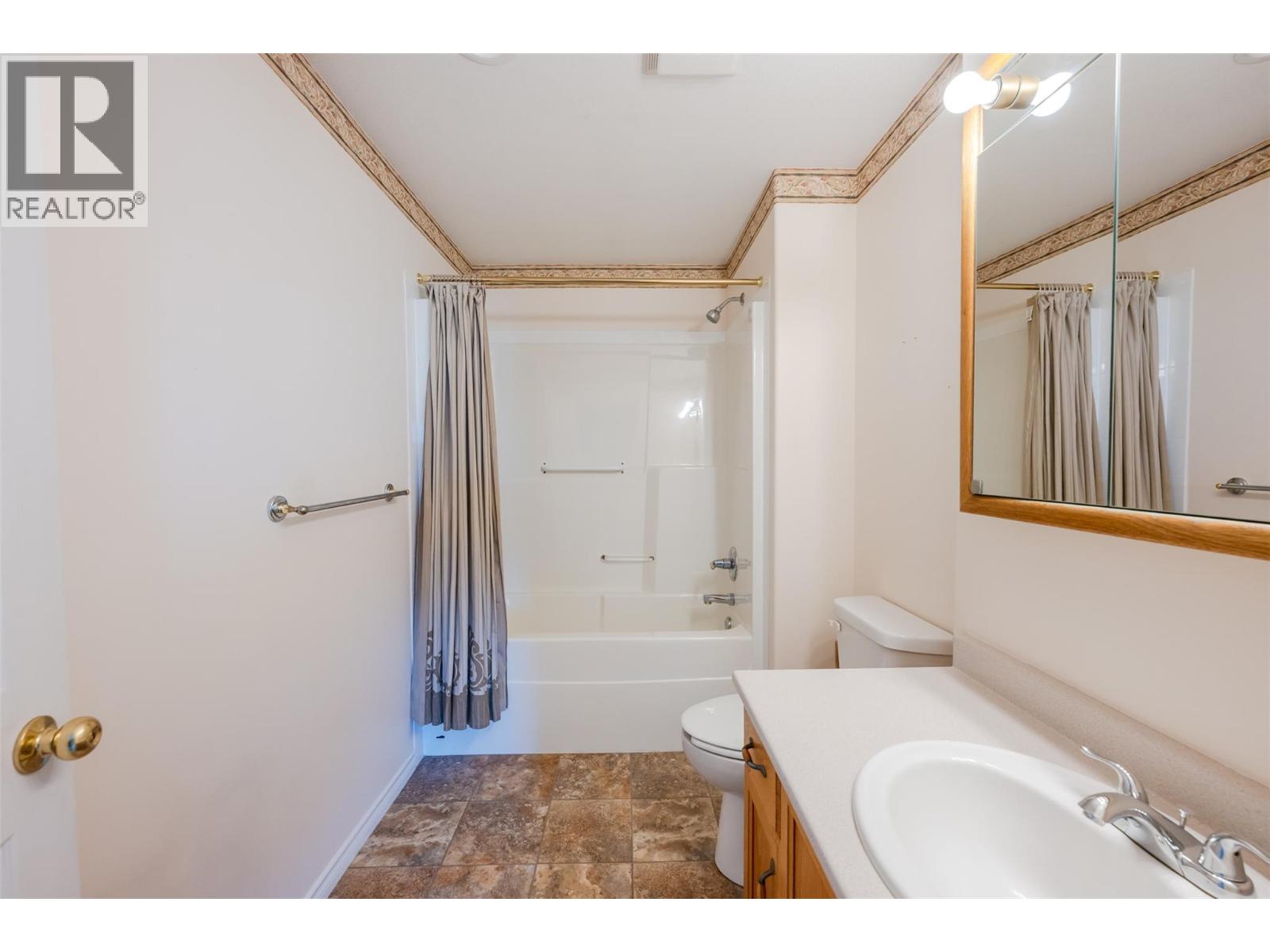 2255 Atkinson Street Unit# 807, Penticton, British Columbia  V2A 8R7 - Photo 26 - 10402916