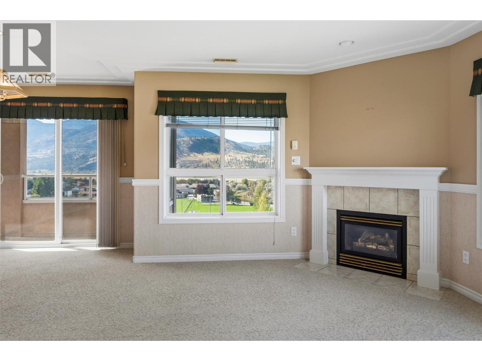 2255 Atkinson Street Unit# 807, Penticton, British Columbia  V2A 8R7 - Photo 8 - 10402916