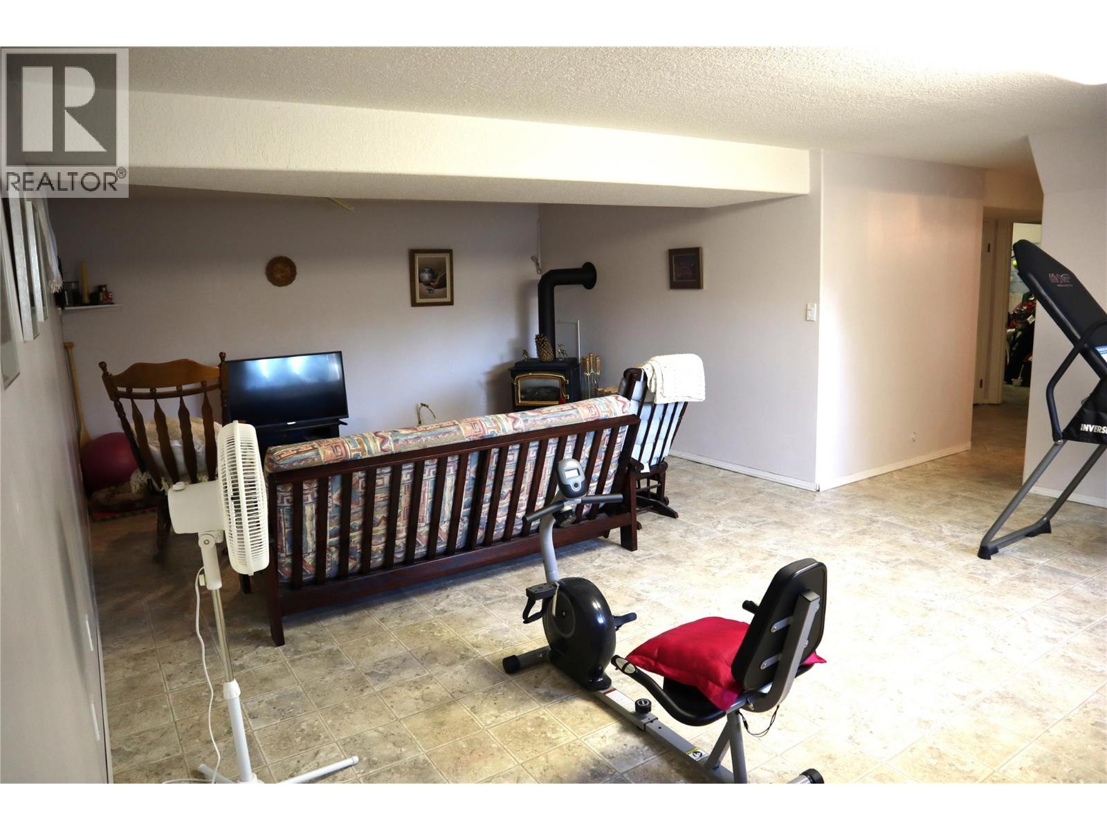 1233 Hook Drive, Kamloops, British Columbia  V2B 7S8 - Photo 18 - 10402920
