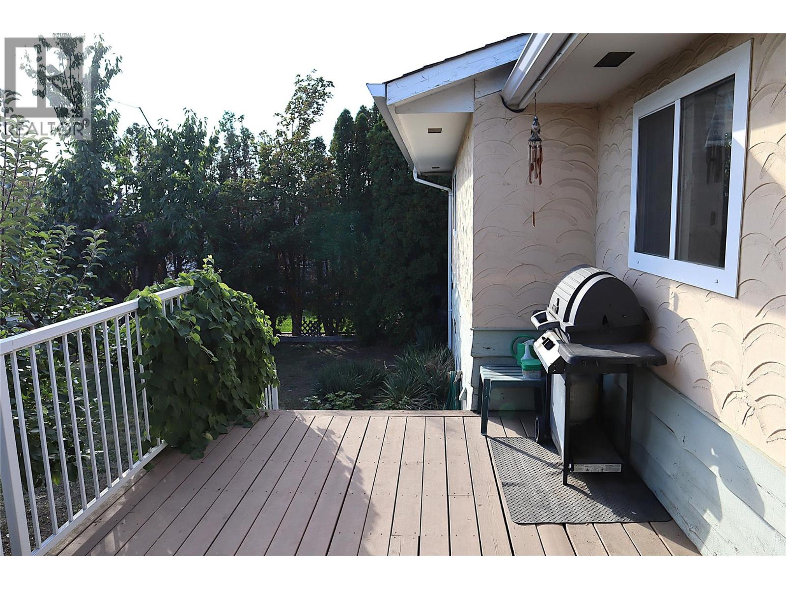 1233 Hook Drive, Kamloops, British Columbia  V2B 7S8 - Photo 27 - 10402920