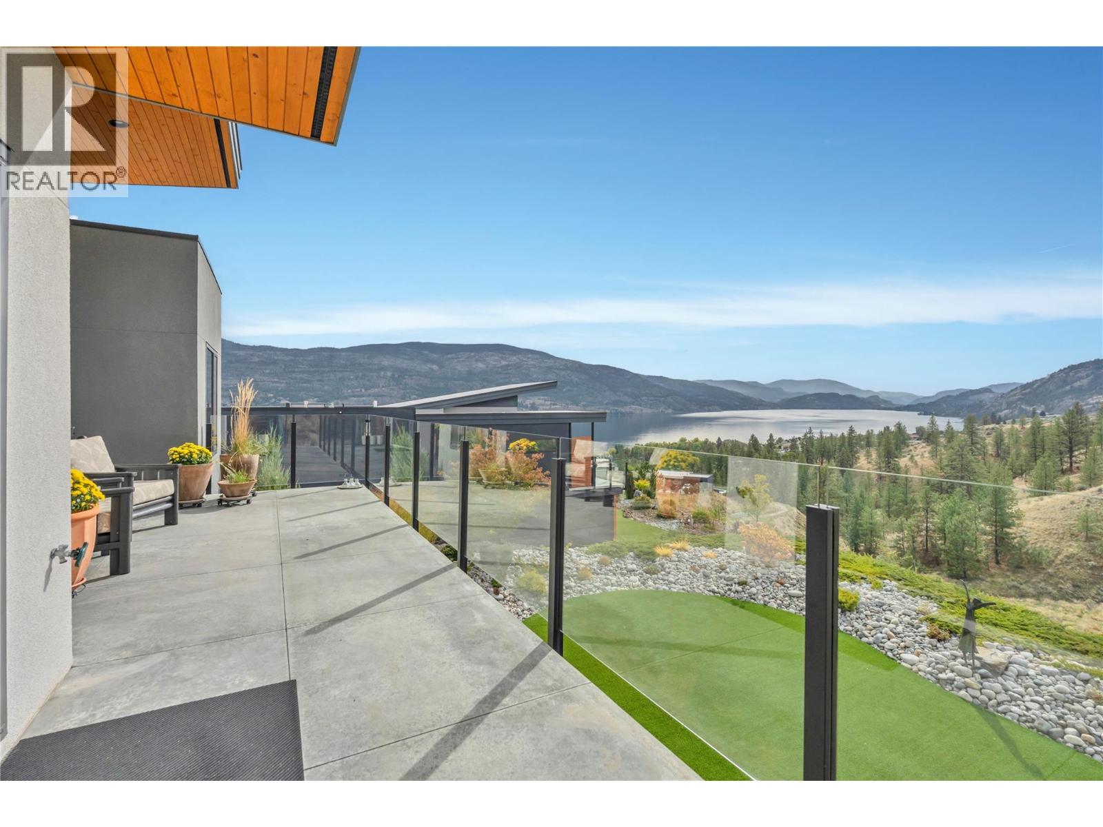 118 Ridge View, Penticton, British Columbia  V2A 0B1 - Photo 2 - 10402921