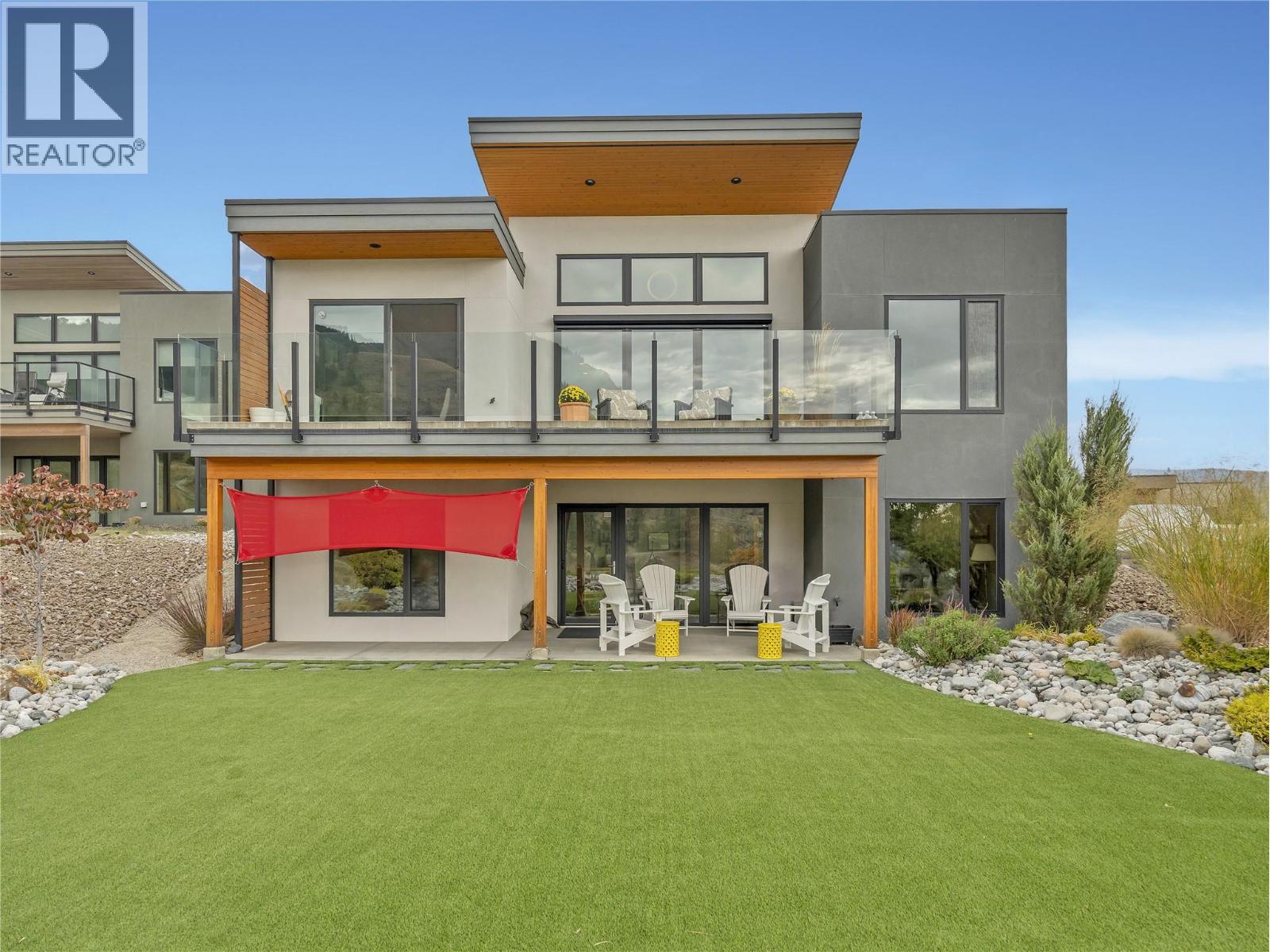 118 Ridge View, Penticton, British Columbia  V2A 0B1 - Photo 3 - 10402921