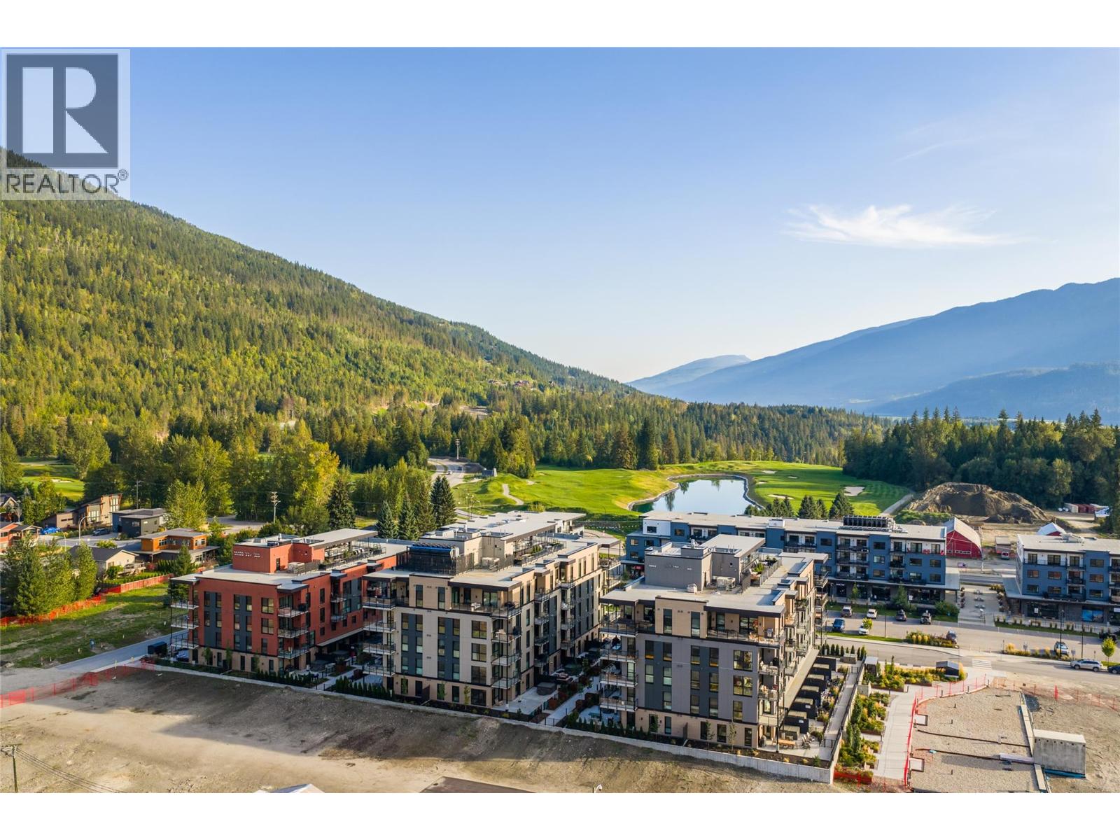 1702 Coursier Avenue Unit# 2101, Revelstoke, British Columbia  V0E 2S1 - Photo 2 - 10402848