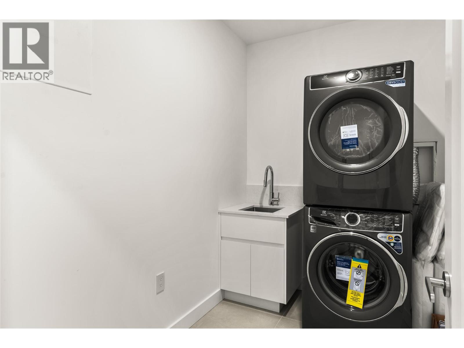 1702 Coursier Avenue Unit# 2101, Revelstoke, British Columbia  V0E 2S1 - Photo 36 - 10402848