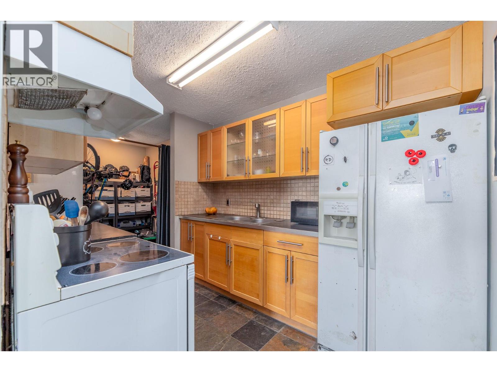 625 Rowcliffe Avenue Unit# 305, Kelowna, British Columbia  V1Y 5Y8 - Photo 12 - 10402687