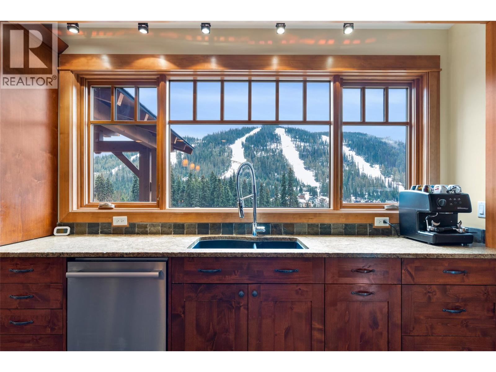 2217 Sunburst Drive, Sun Peaks, British Columbia  V0E 5N0 - Photo 5 - 10402964