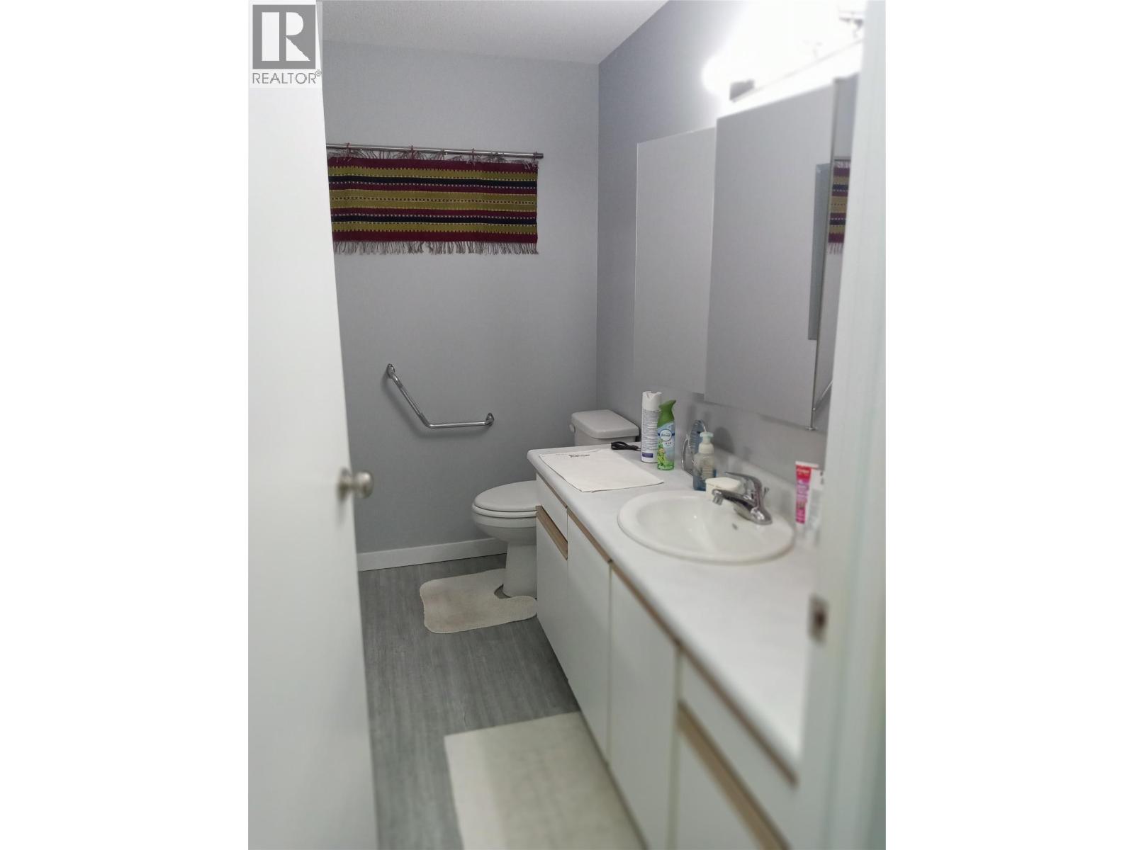 272 Green Avenue Unit# 401, Penticton, British Columbia  V2A 3T2 - Photo 10 - 10402934