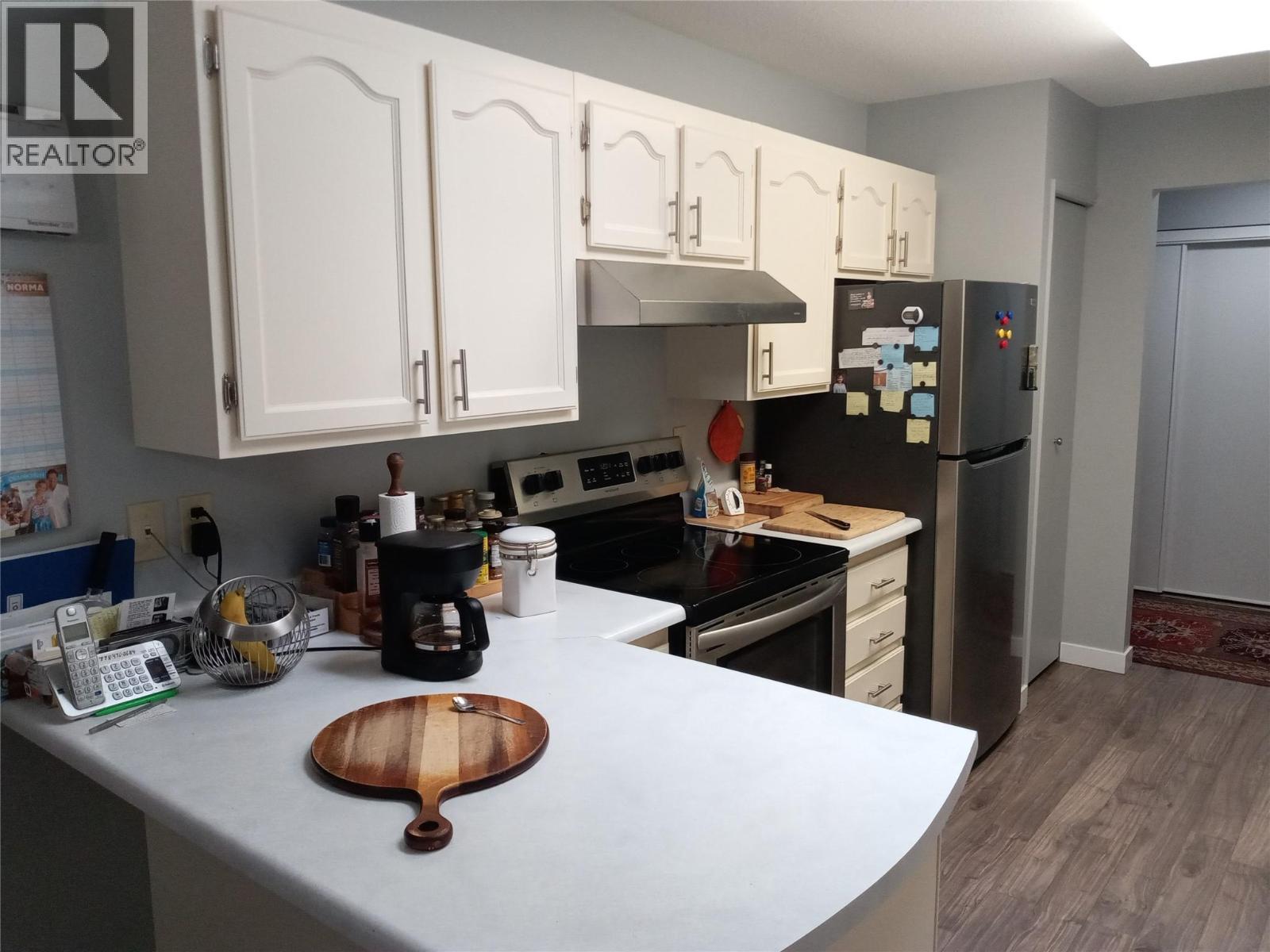 272 Green Avenue Unit# 401, Penticton, British Columbia  V2A 3T2 - Photo 3 - 10402934