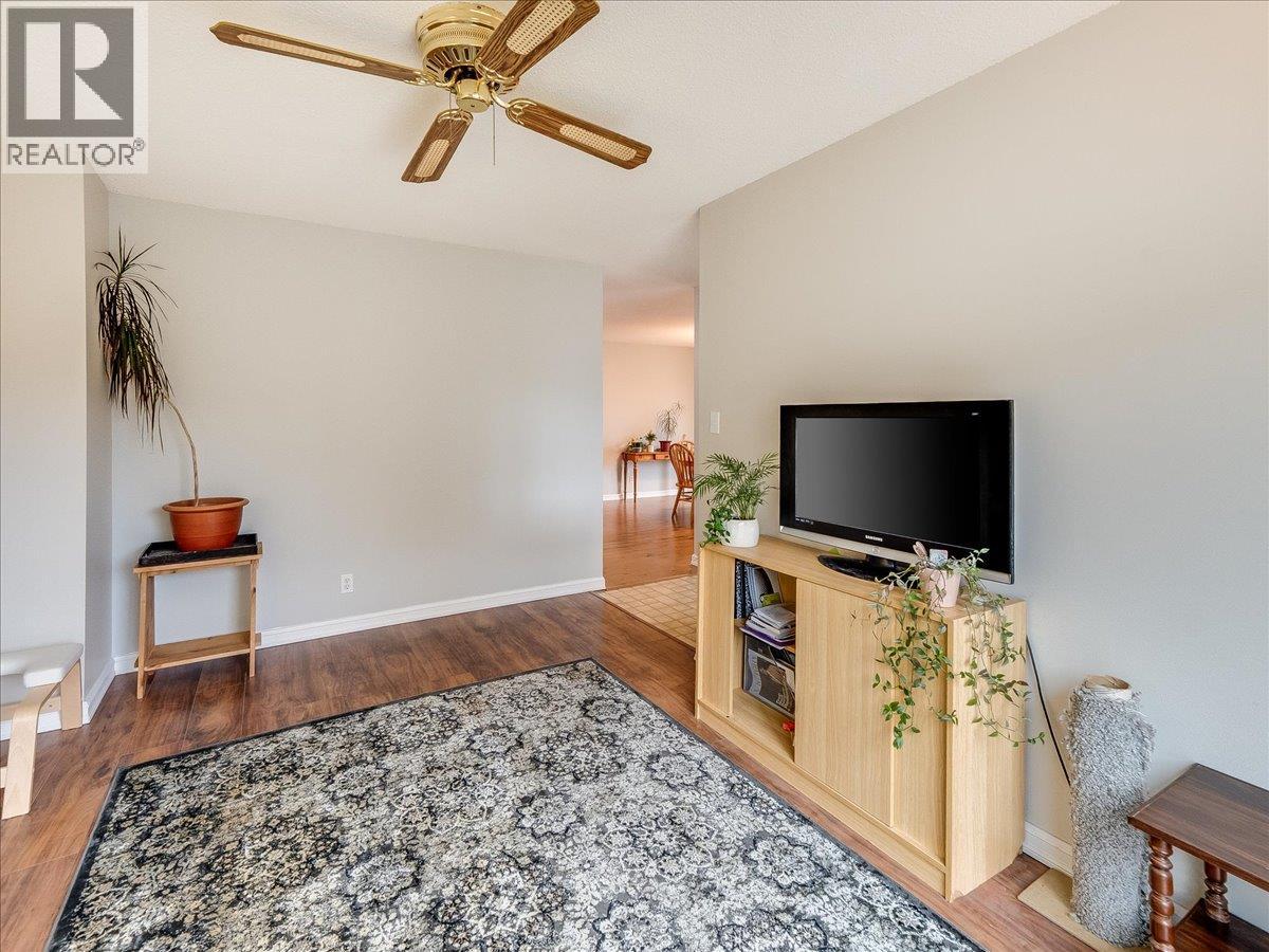 3866 Carnation Drive, Trail, British Columbia  V1R 4W9 - Photo 21 - 10402847