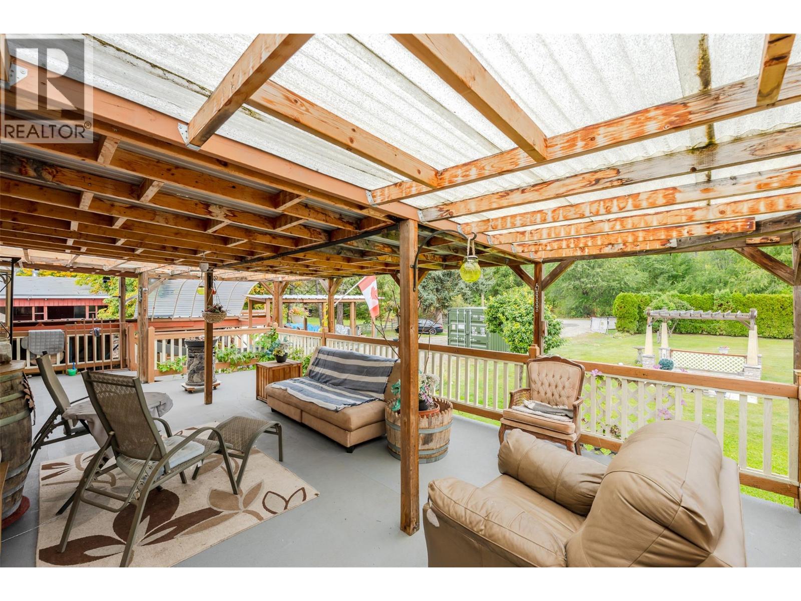5467 Sawmill Road, Oliver, British Columbia  V0H 1T9 - Photo 12 - 10402816