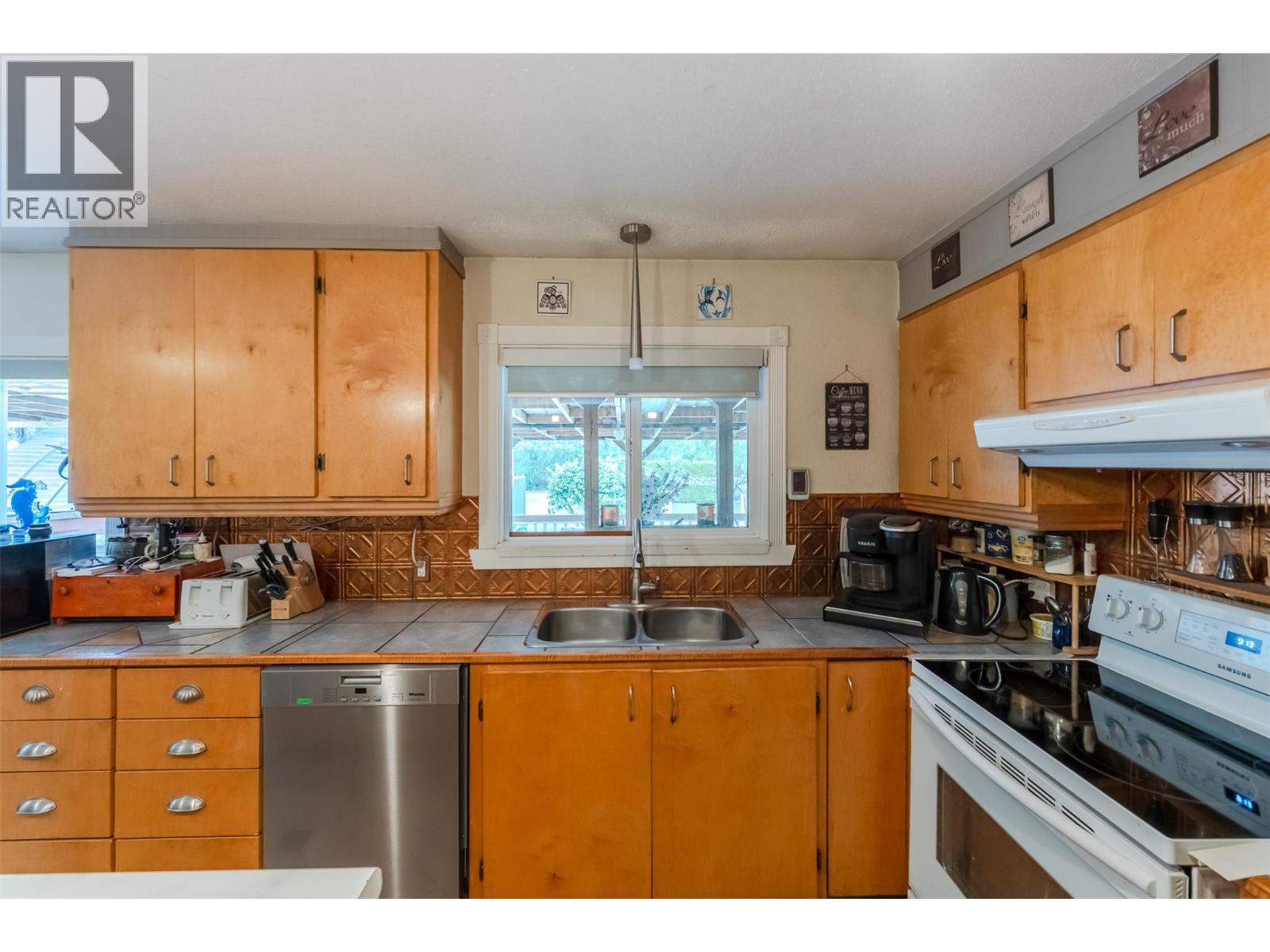5467 Sawmill Road, Oliver, British Columbia  V0H 1T9 - Photo 15 - 10402816