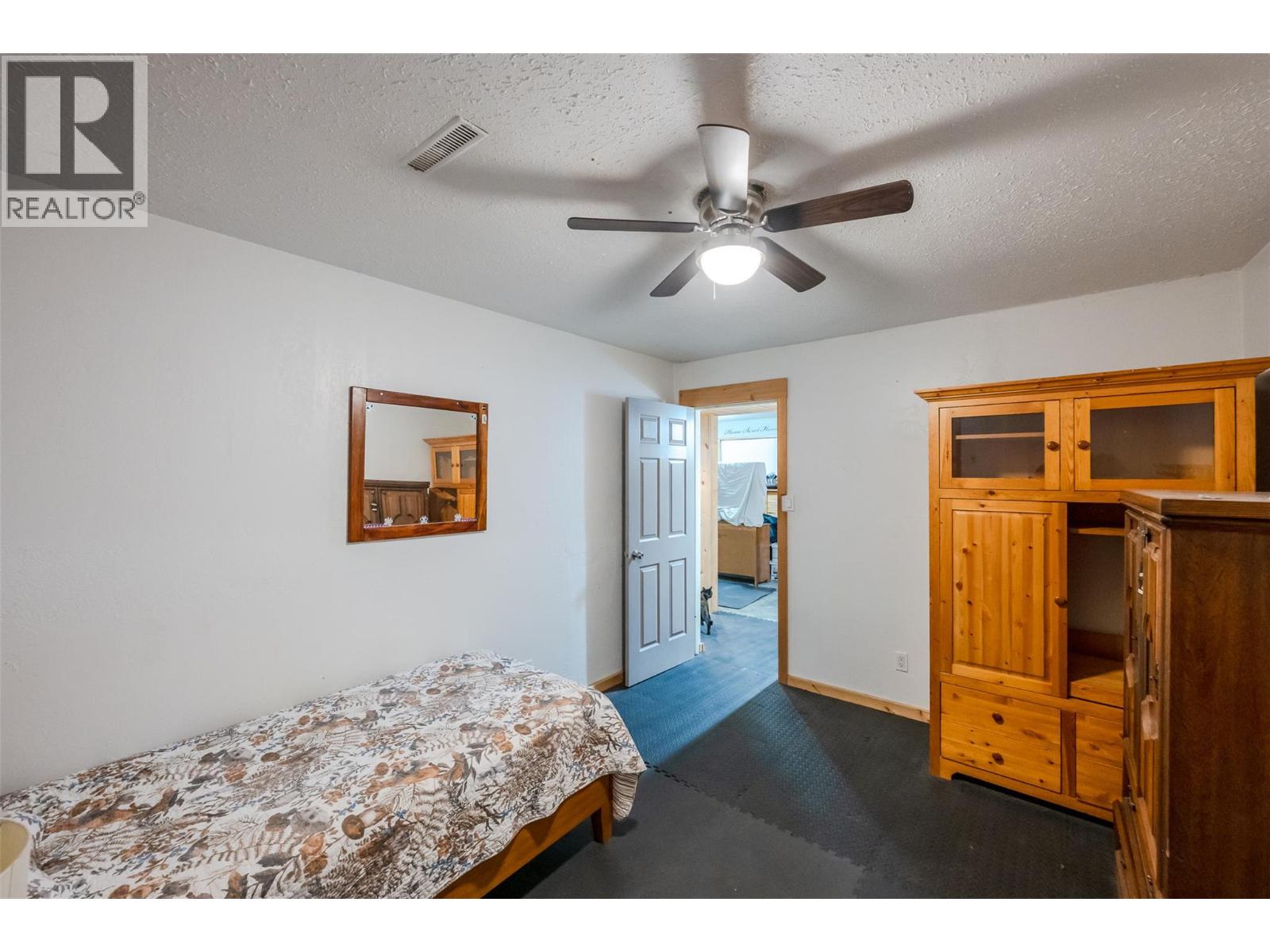 5467 Sawmill Road, Oliver, British Columbia  V0H 1T9 - Photo 36 - 10402816