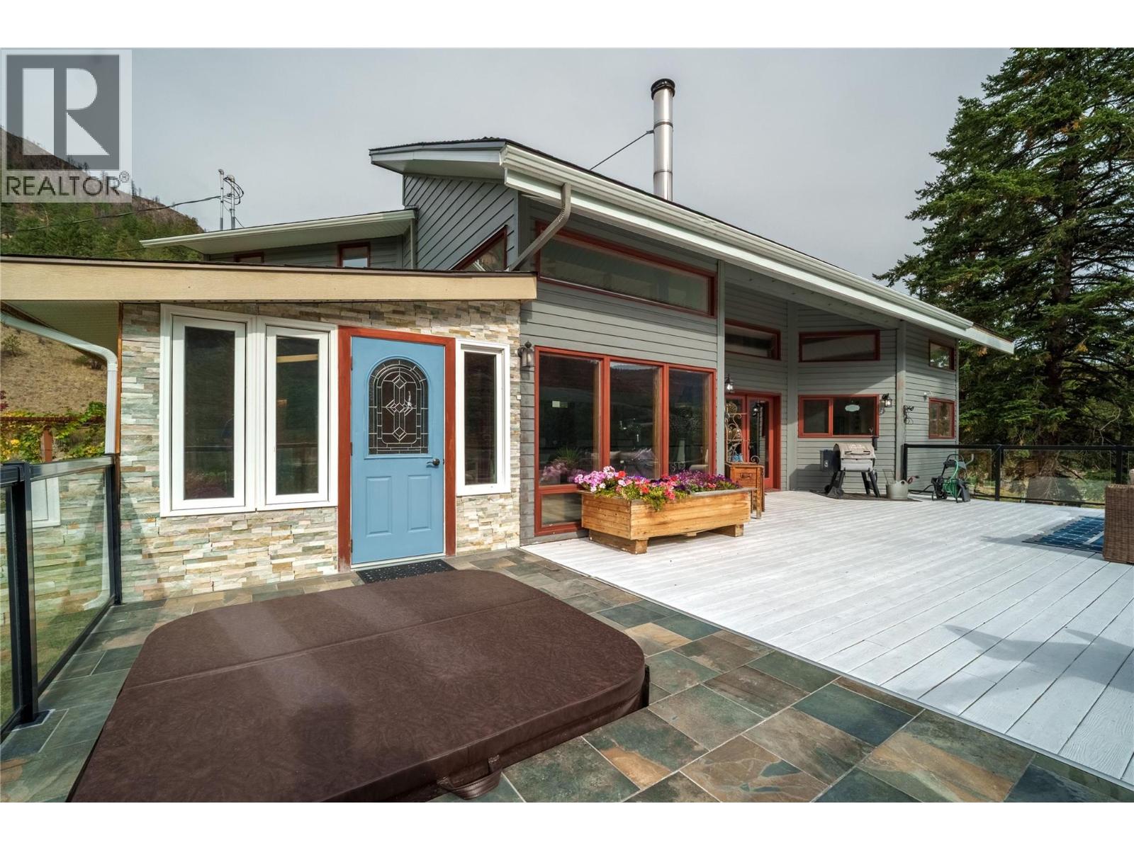 758 Mcmurray Road, Kaleden, British Columbia  V0X 1N4 - Photo 19 - 10402778